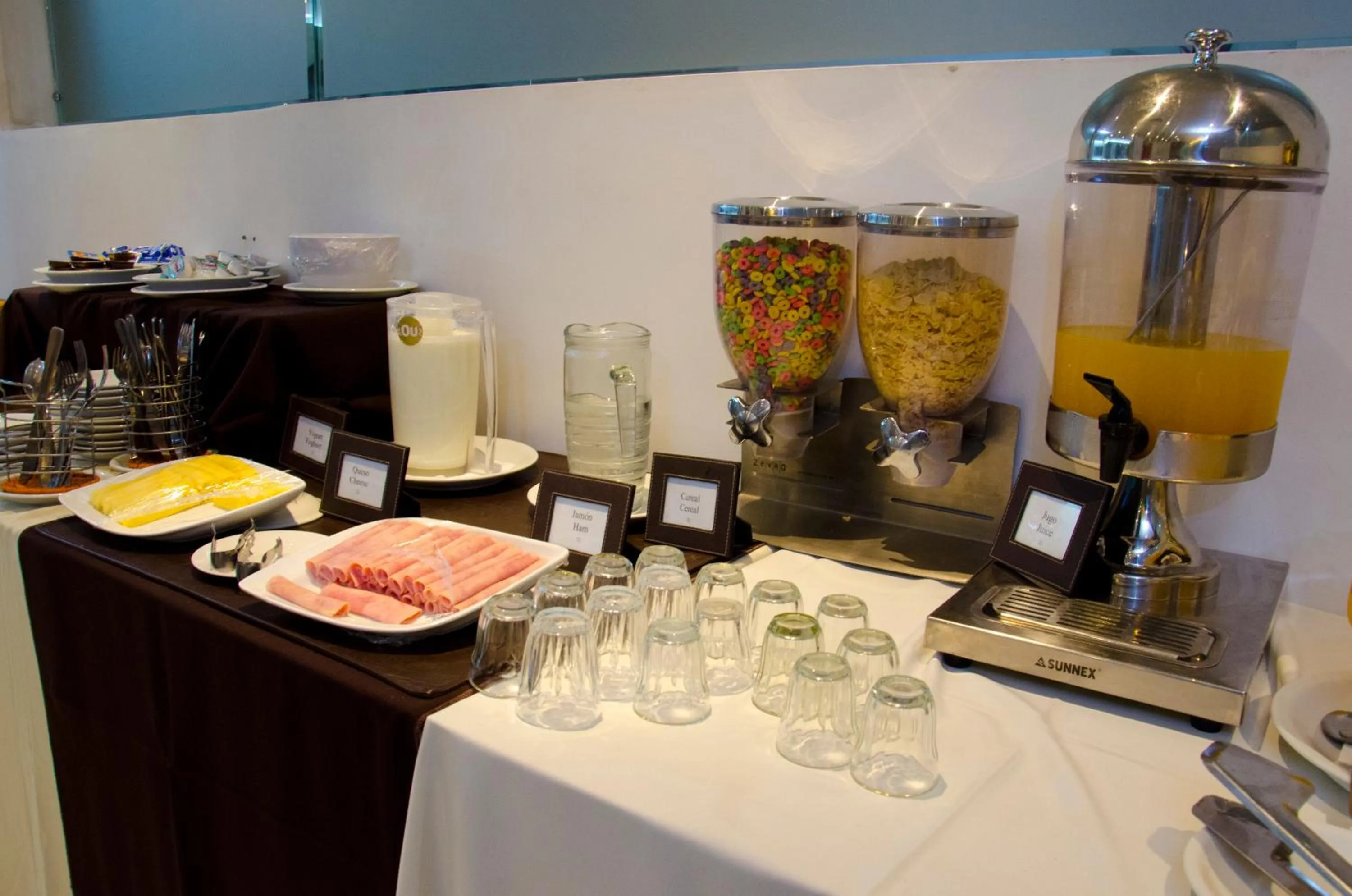 Restaurant/places to eat in Hotel Albertina Boutique