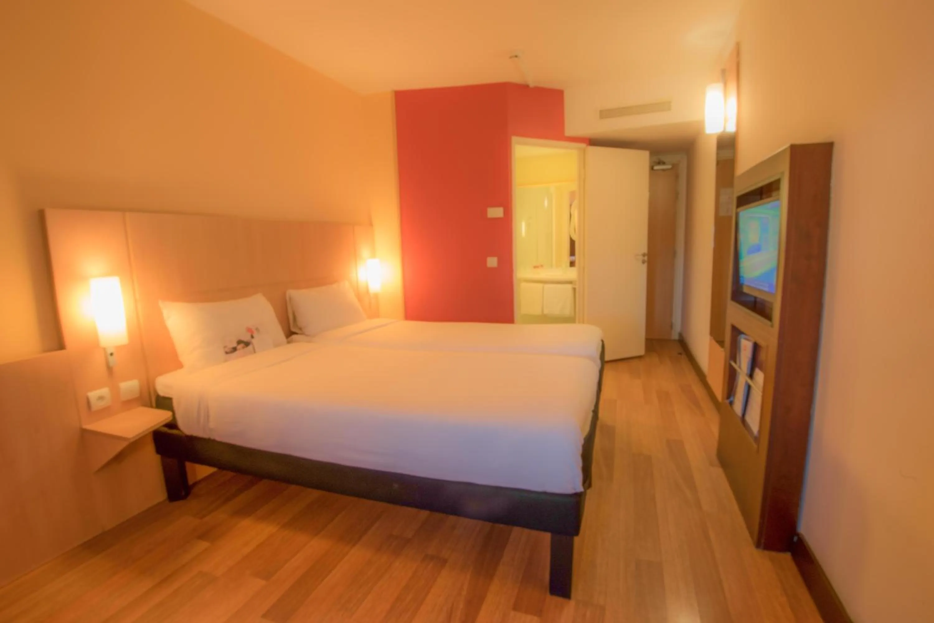 Standard Twin Room in Atlantis Alger Aéroport ex Ibis