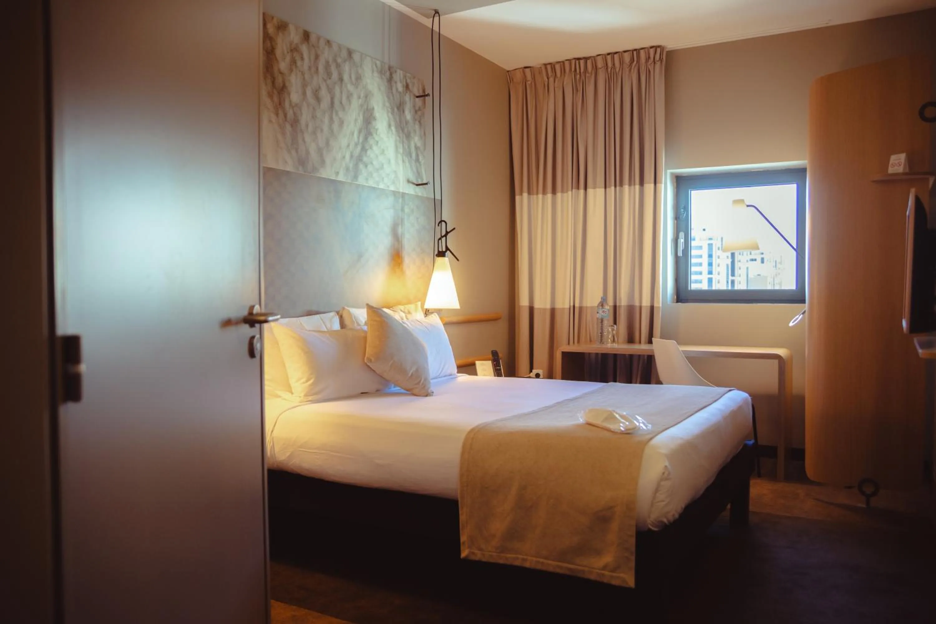 Bed in Atlantis Alger Aéroport ex Ibis