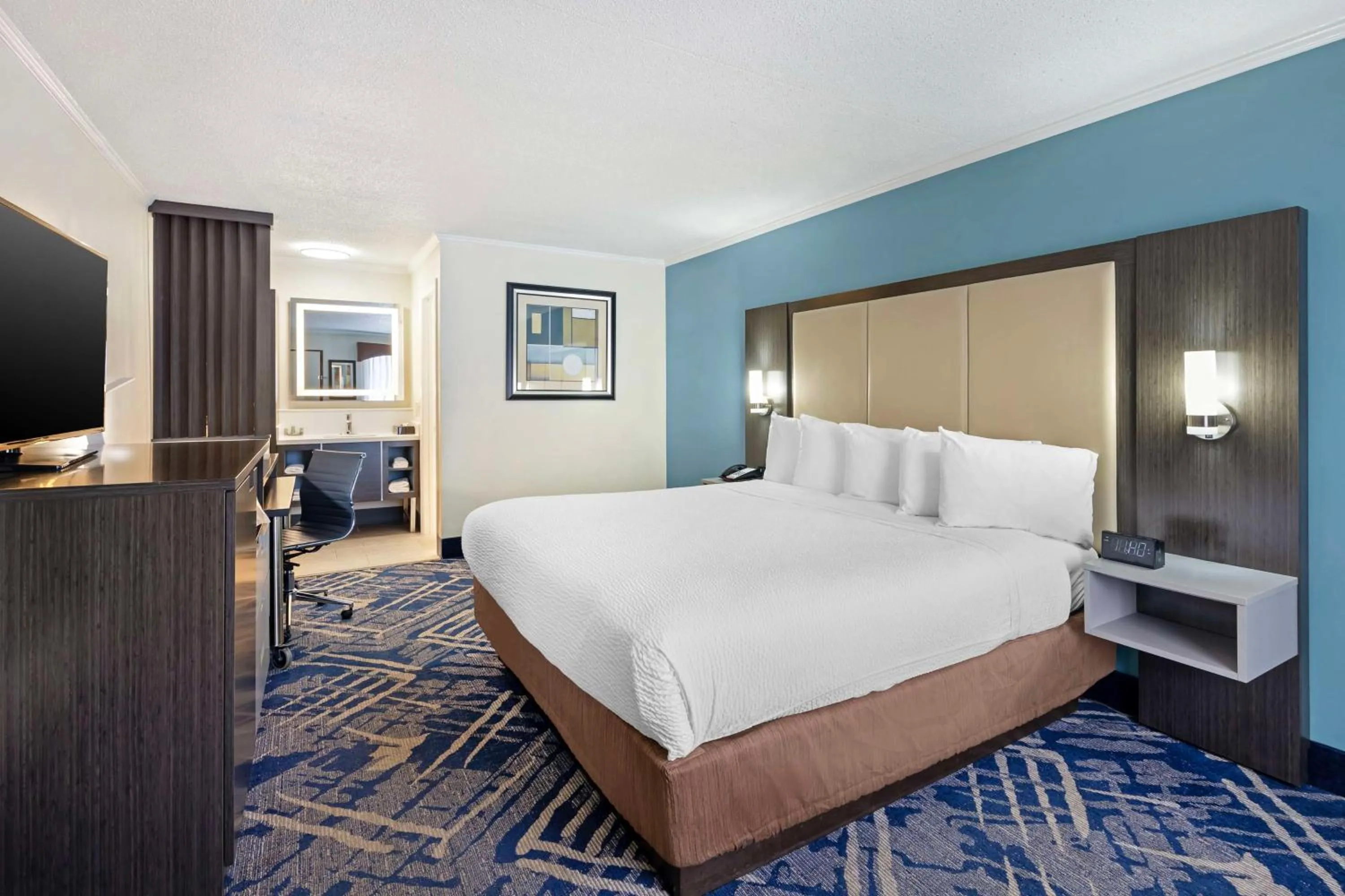 Bedroom, Bed in Best Western Franklin