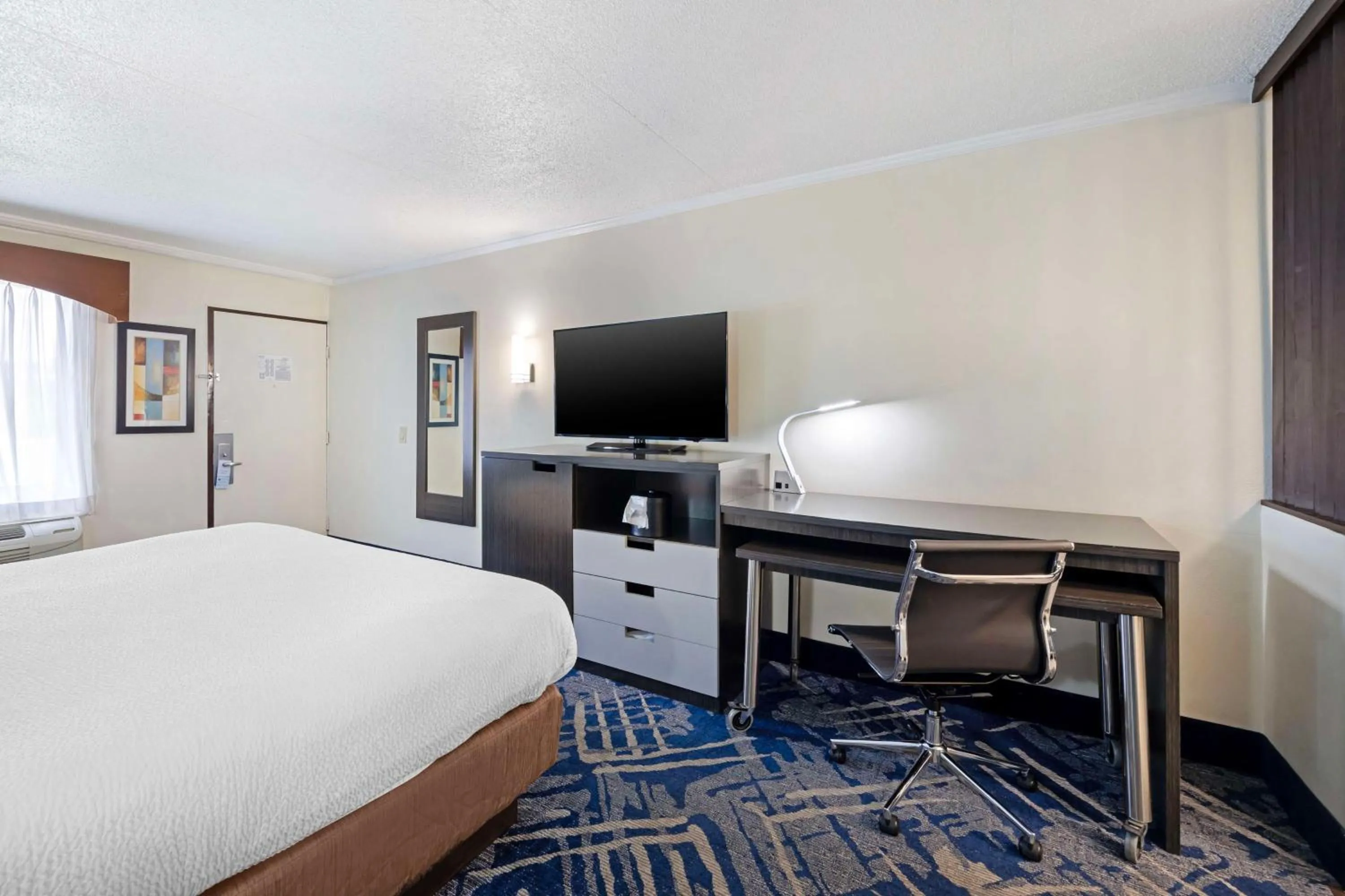 Bedroom, Bed in Best Western Franklin