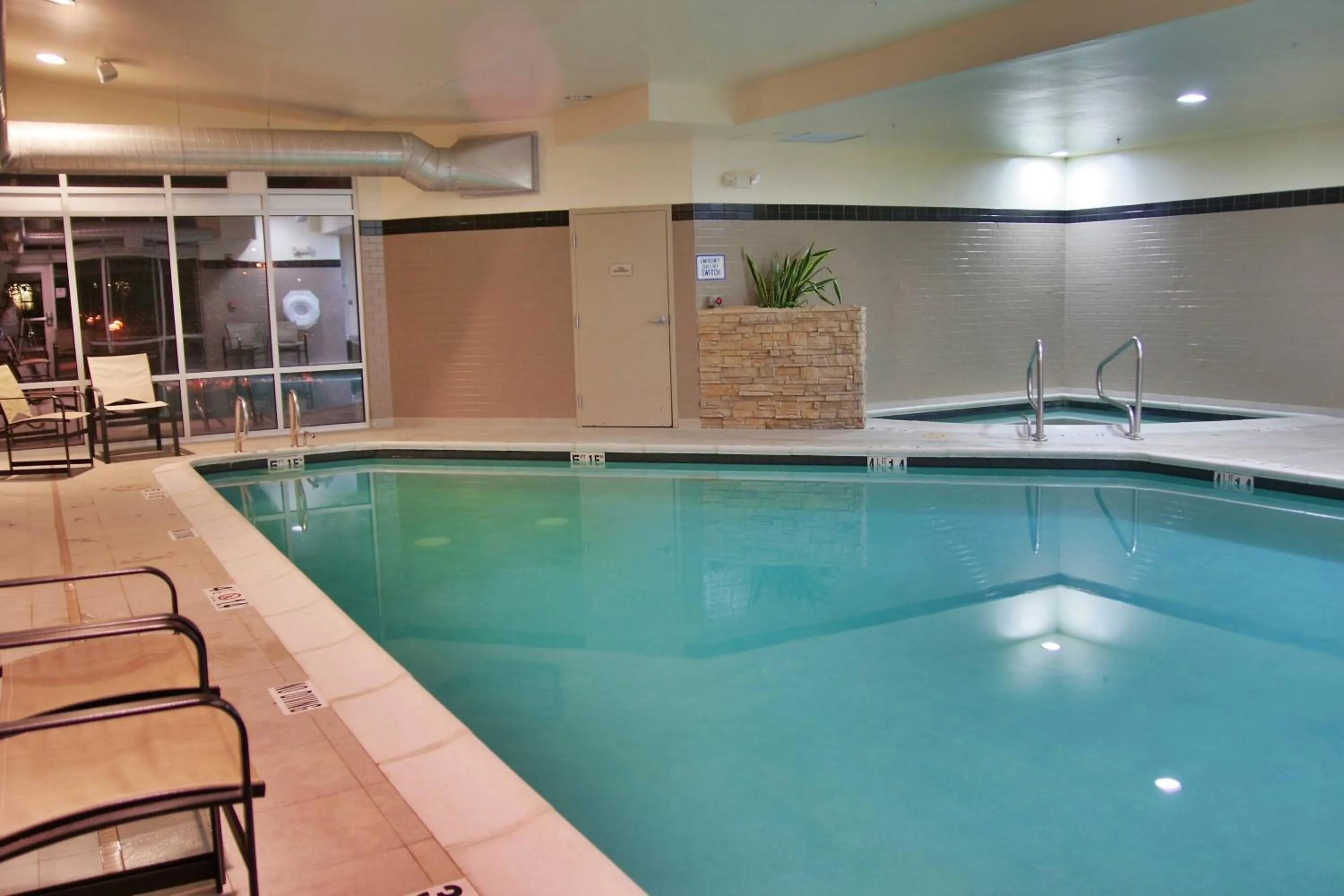 Swimming pool in Springhill Suites by Marriott Pueblo Downtown
