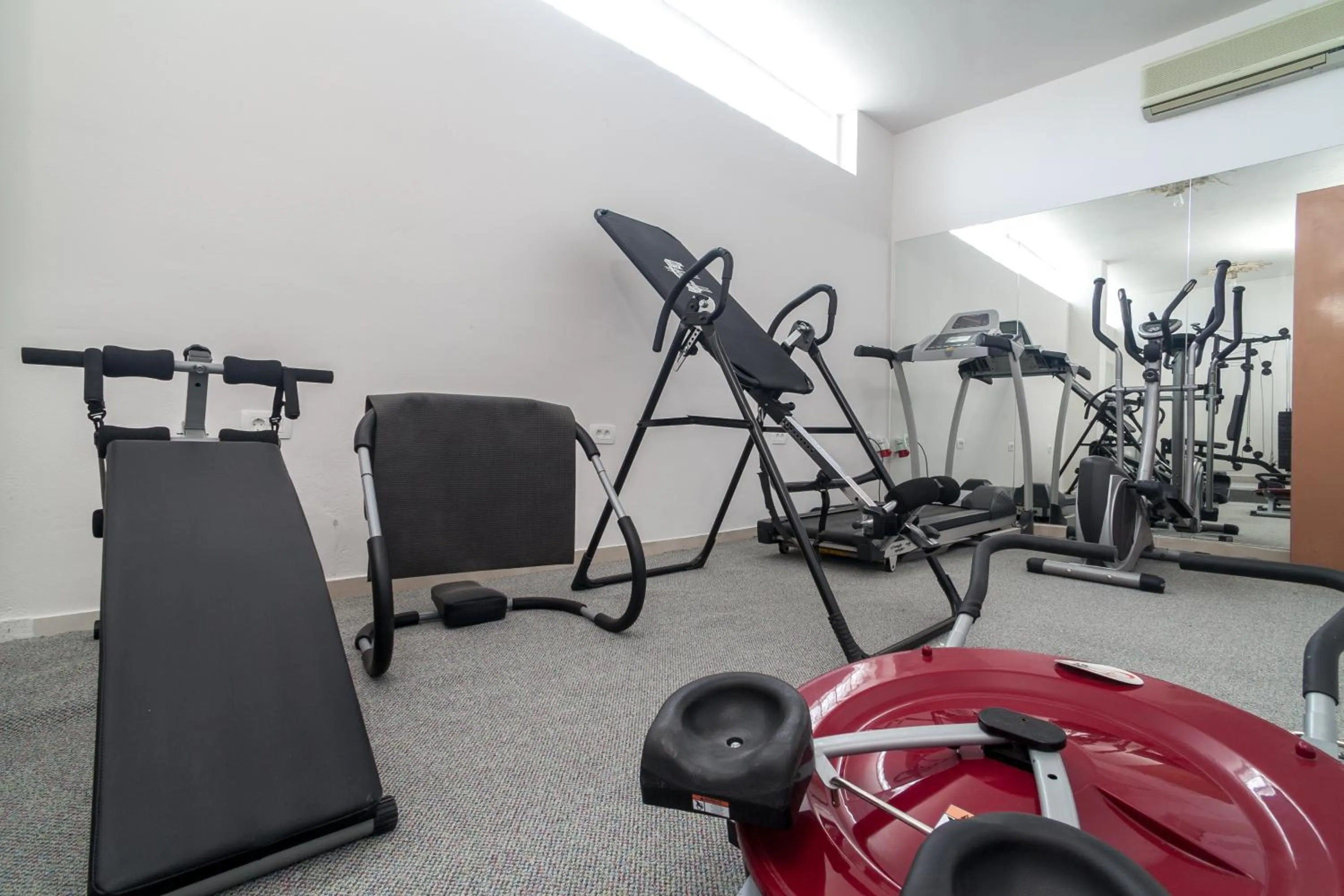 Fitness centre/facilities in Amaryllis Hotel