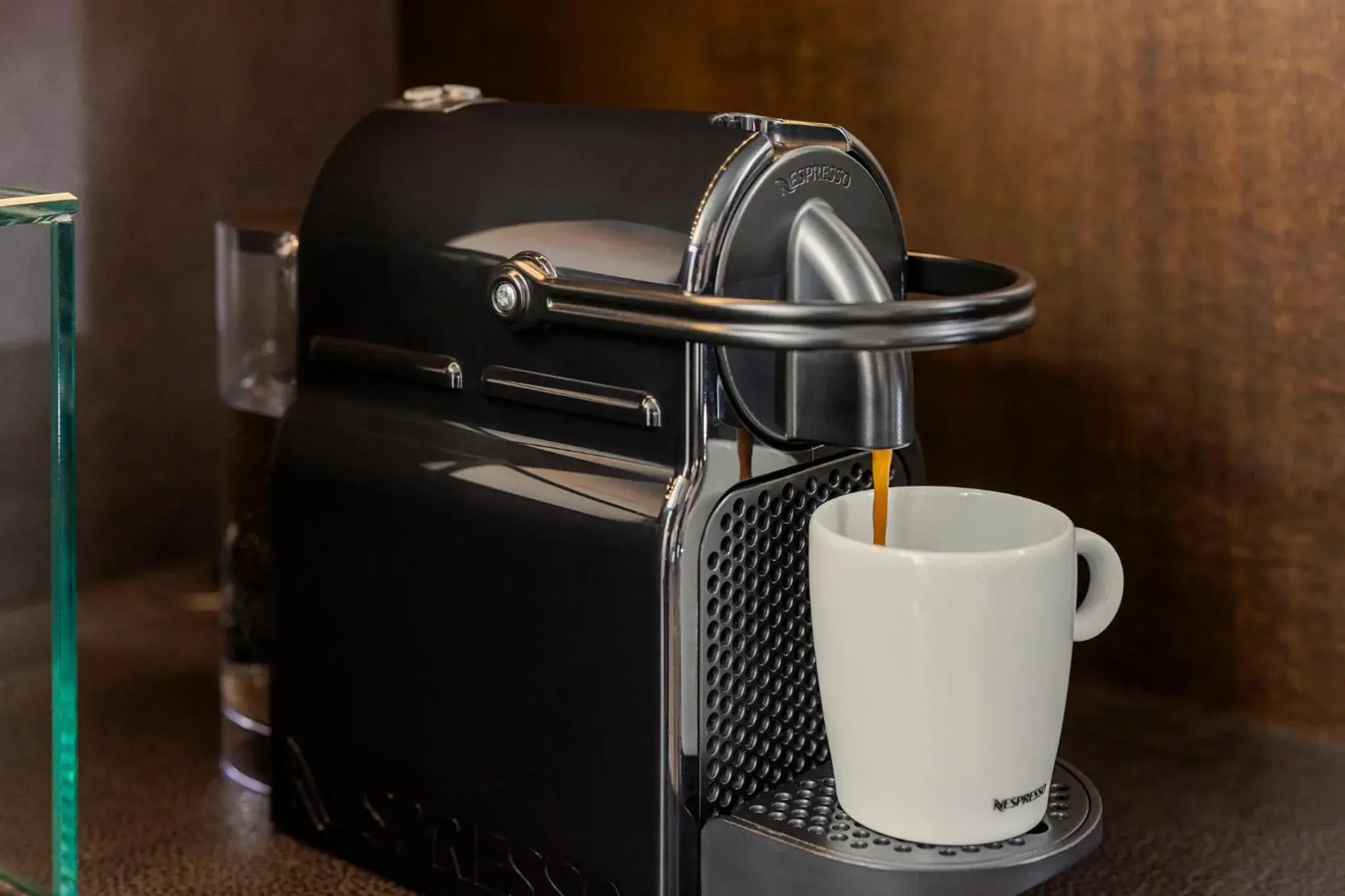 Classic Queen Room in Hôtel Le Germain Québec Classic Queen Room in Hôtel Le Germain Québec