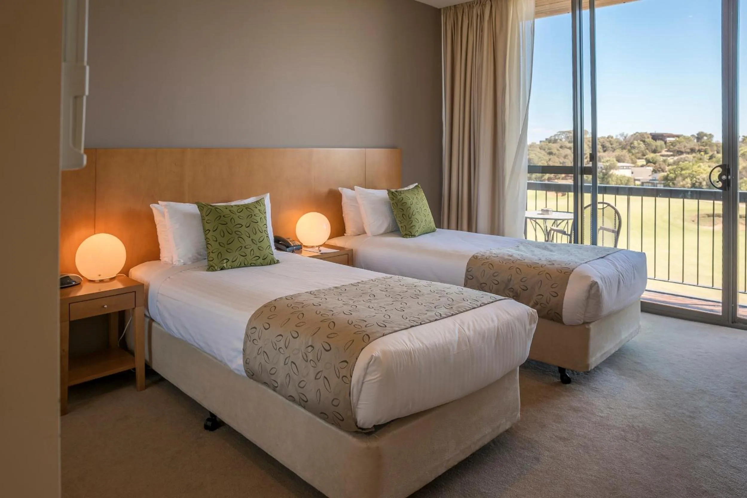 Bedroom, Bed in Peppers Moonah Links Resort