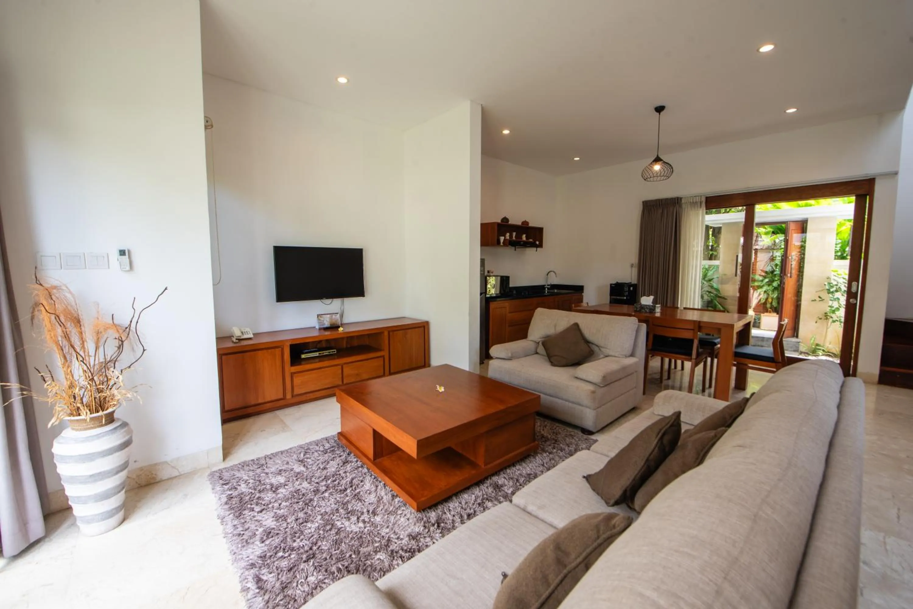 Bali Ayu Hotel & Villas