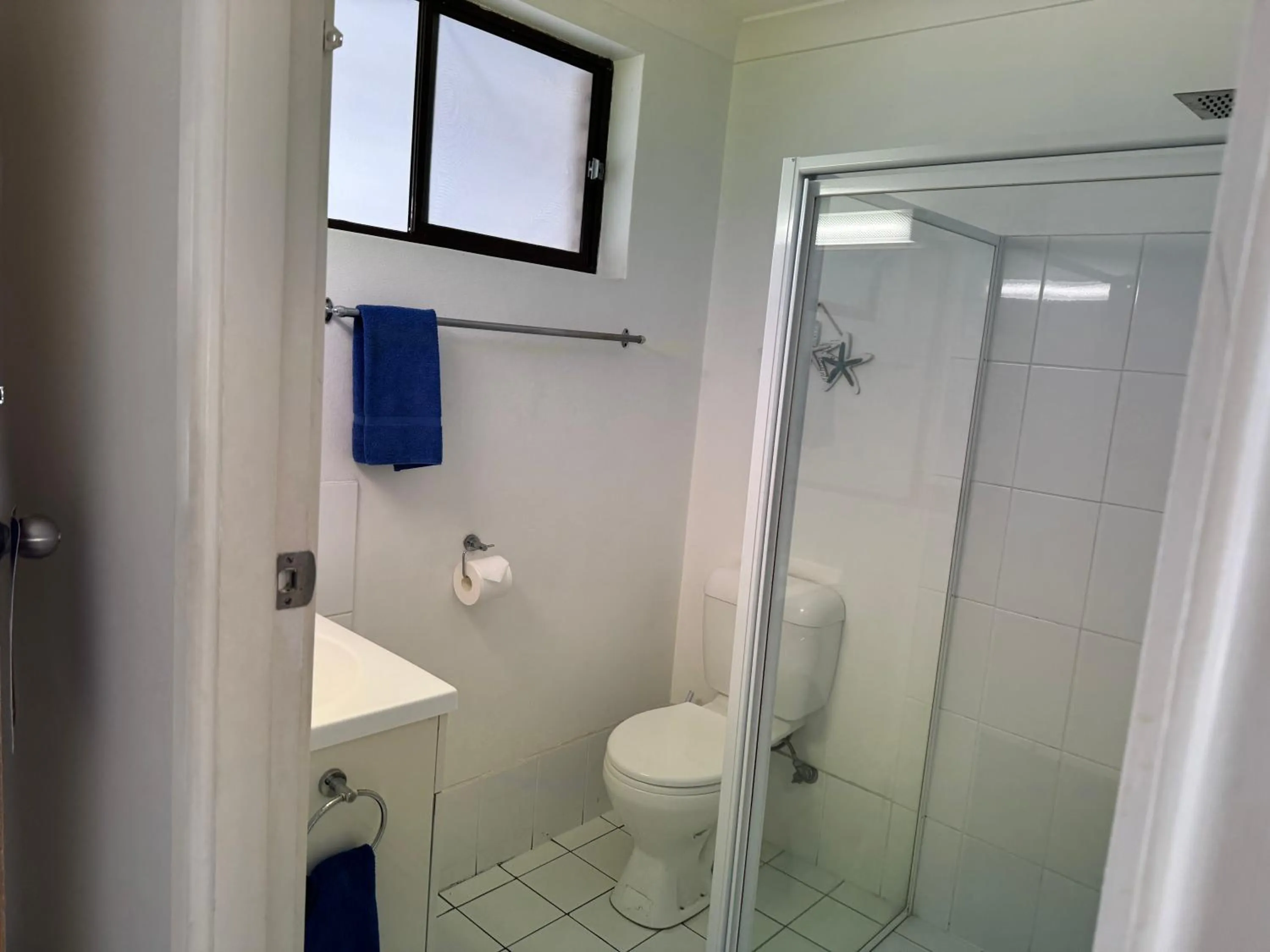 Bathroom in Toreador Motel