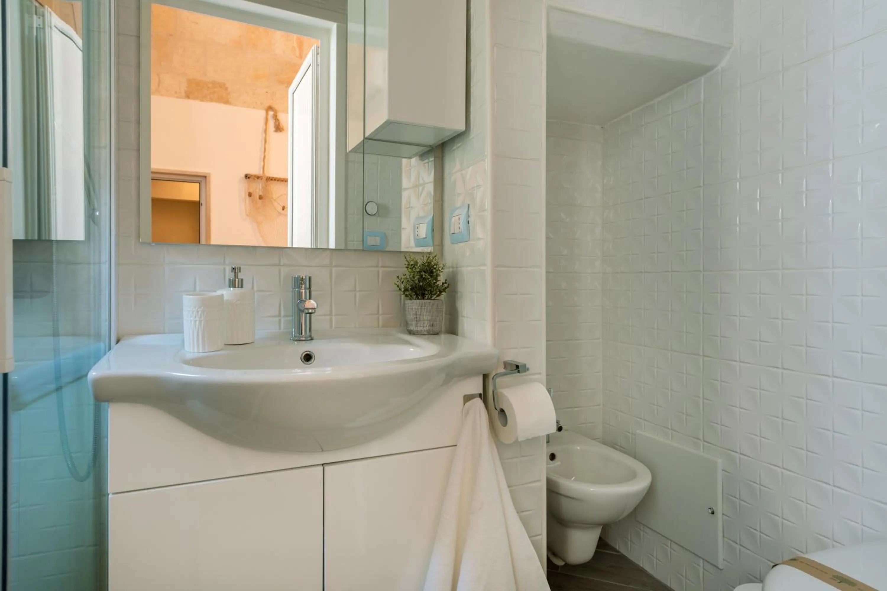 Shower in CIVETTHOUSE : la casa delle civette
