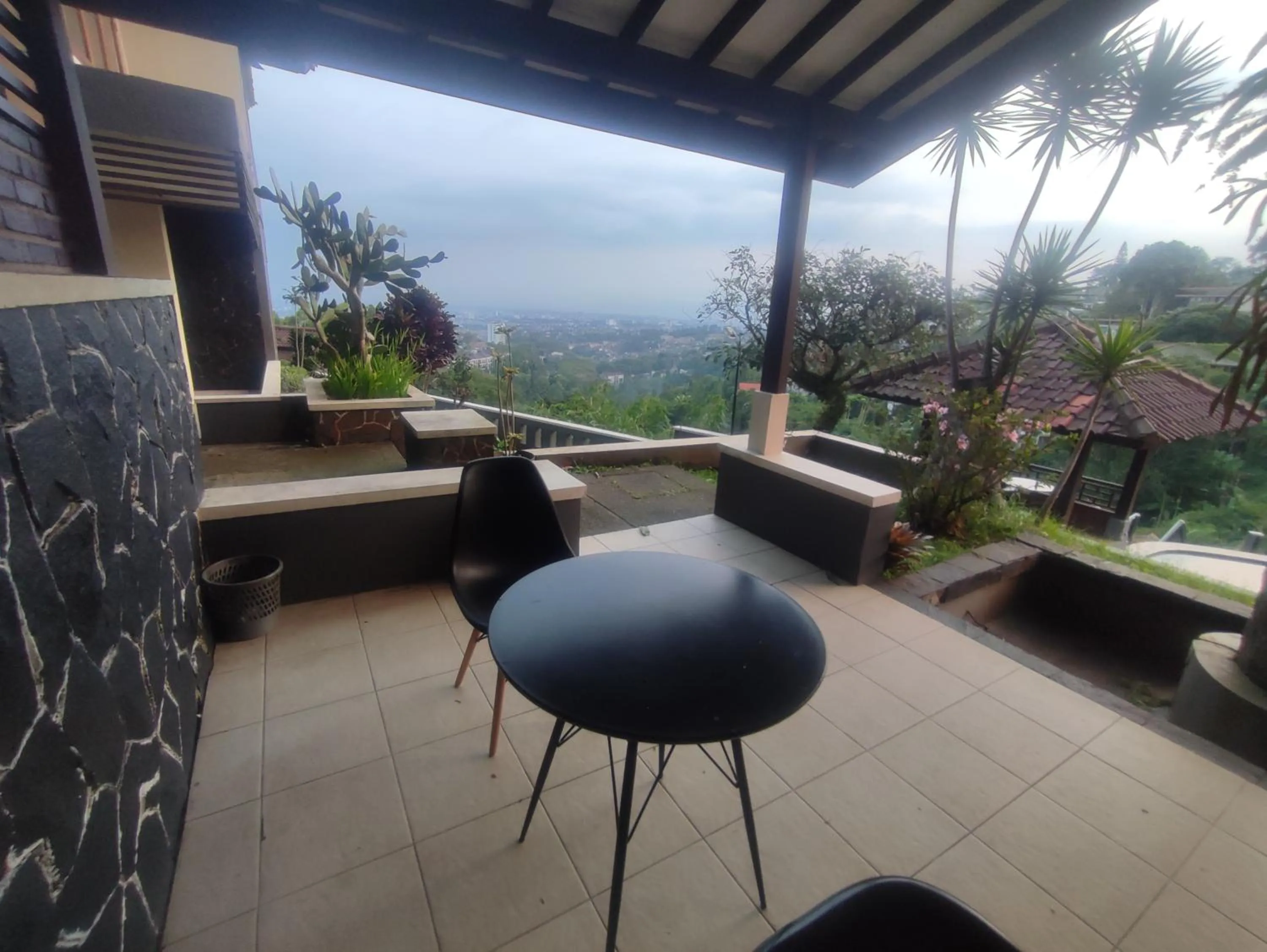 Balcony/Terrace in Dago Highland Resort