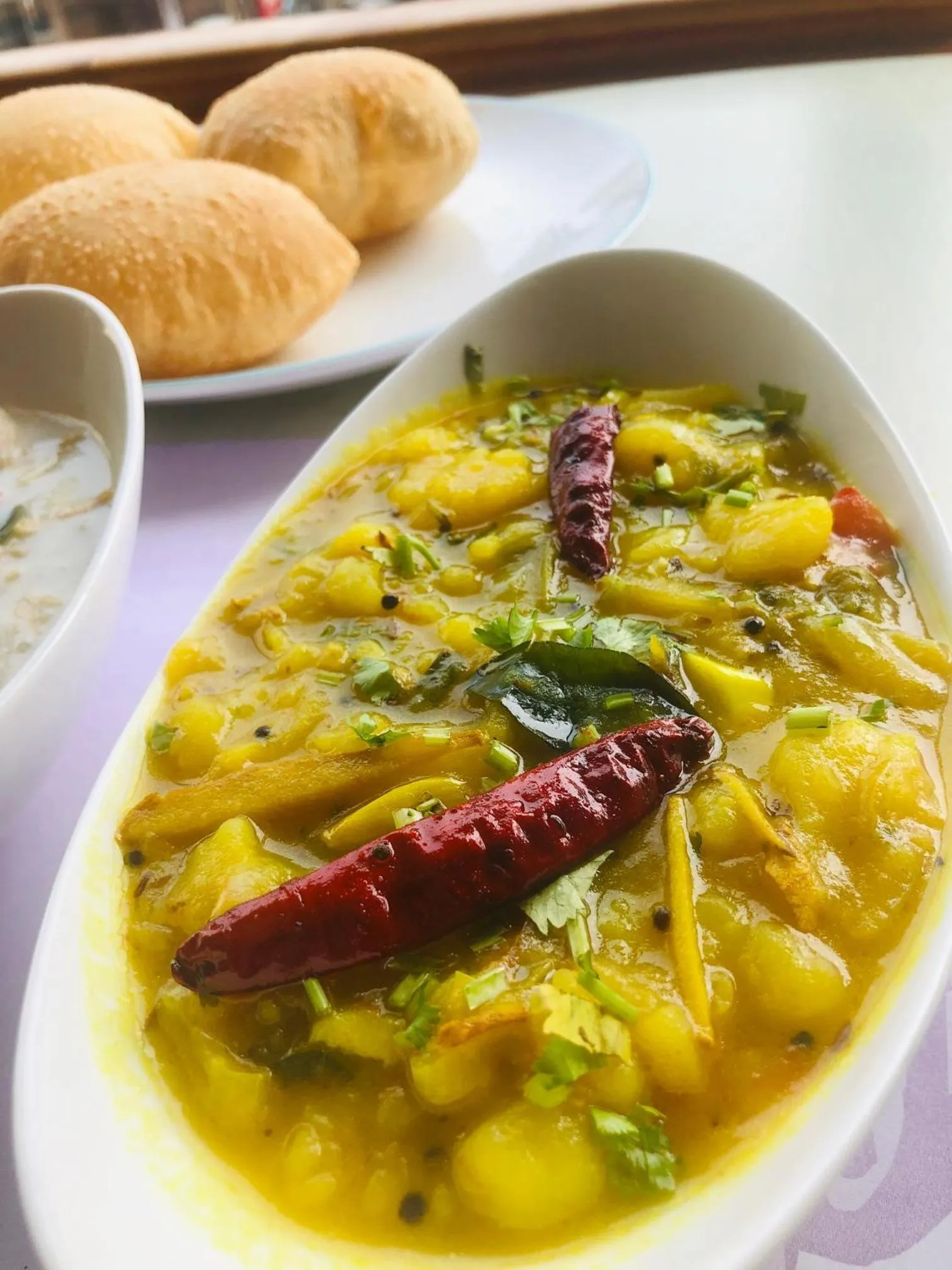 Breakfast in Abad Plaza