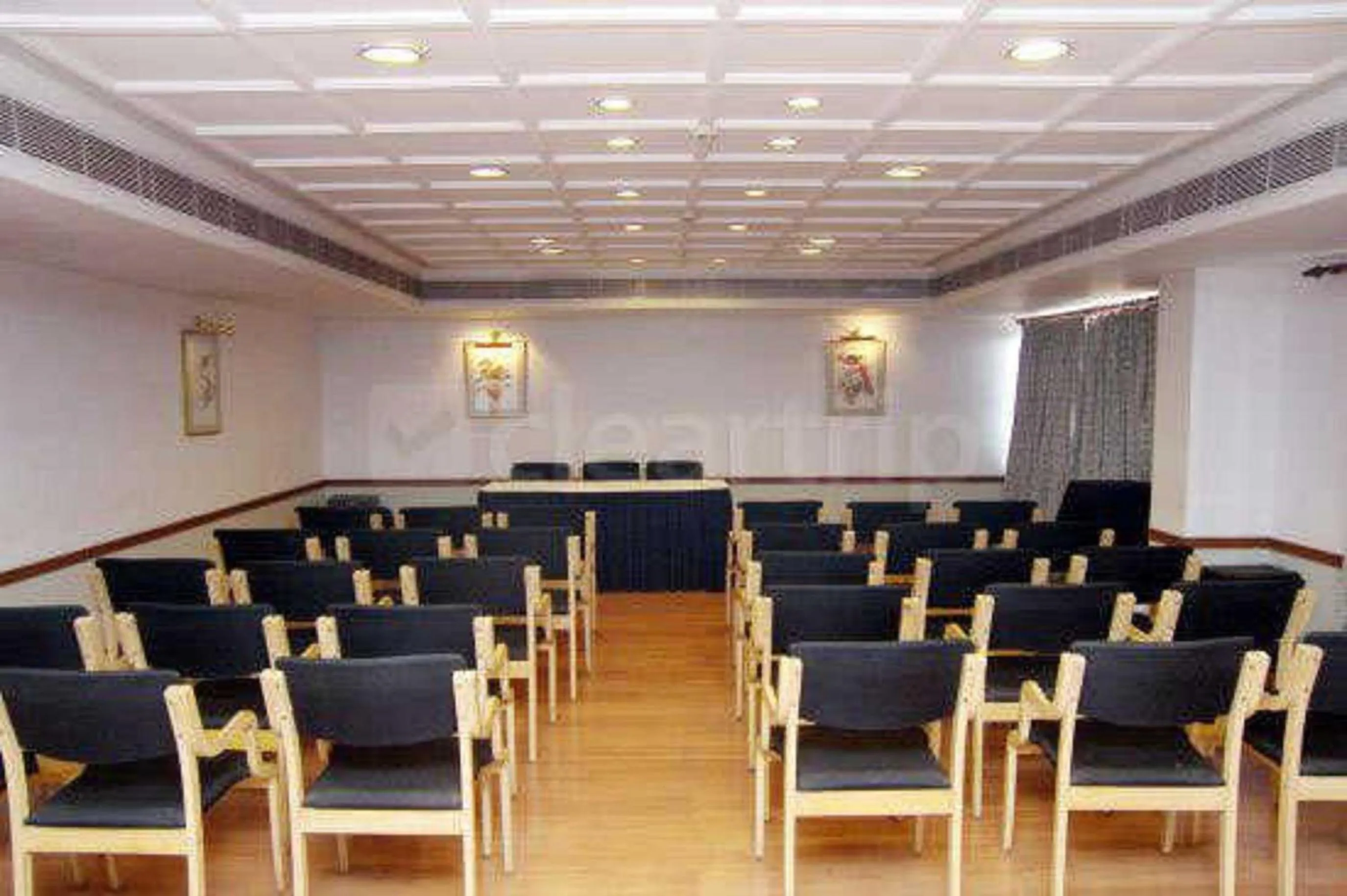 Meeting/conference room in Abad Plaza