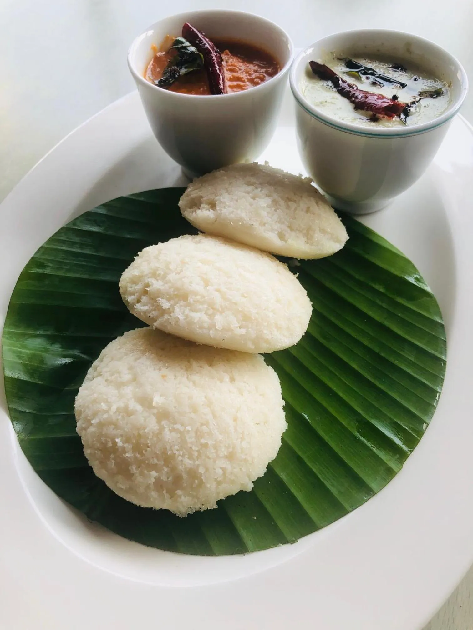 Breakfast in Abad Plaza