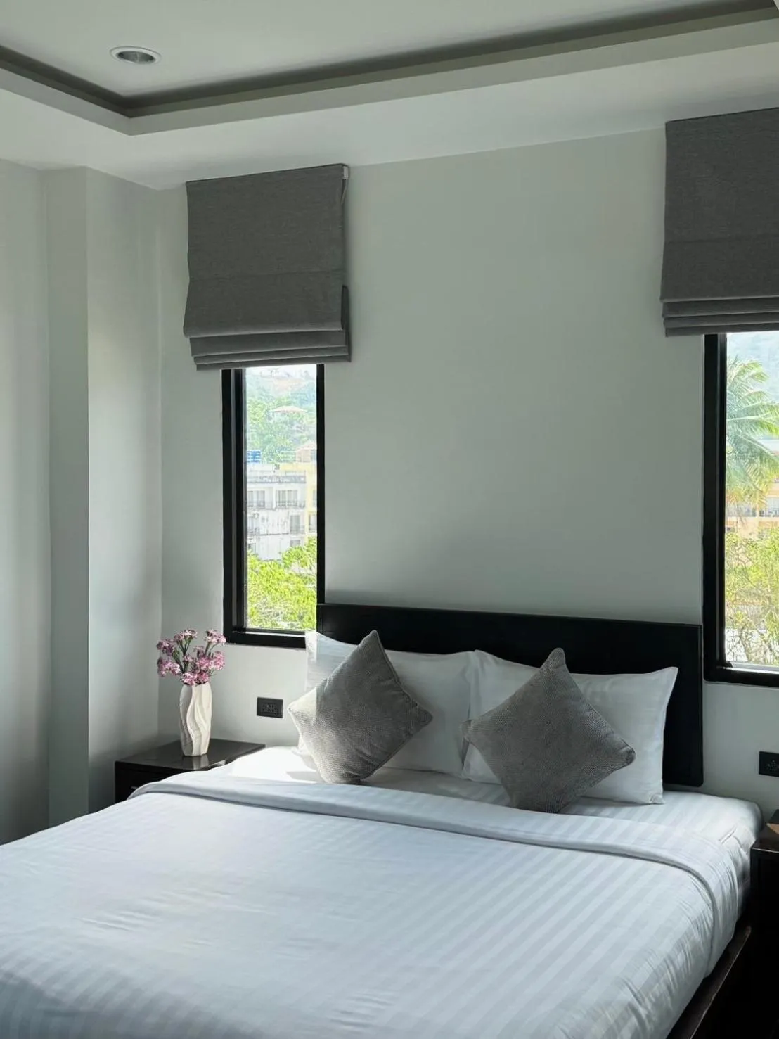 Bed in Ice Kamala Beach Hotel