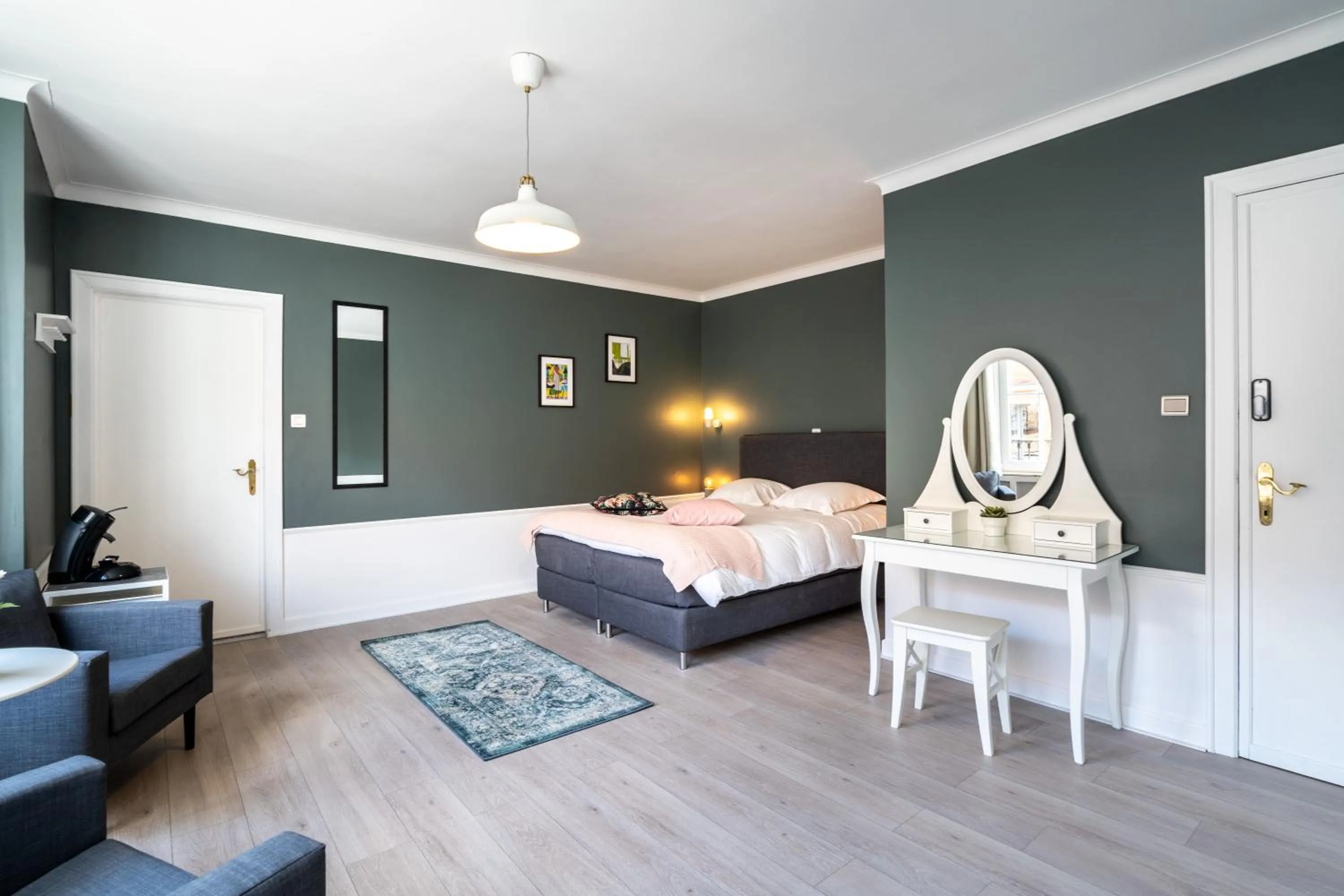 Photo of the whole room, Bed in The Rose Suites