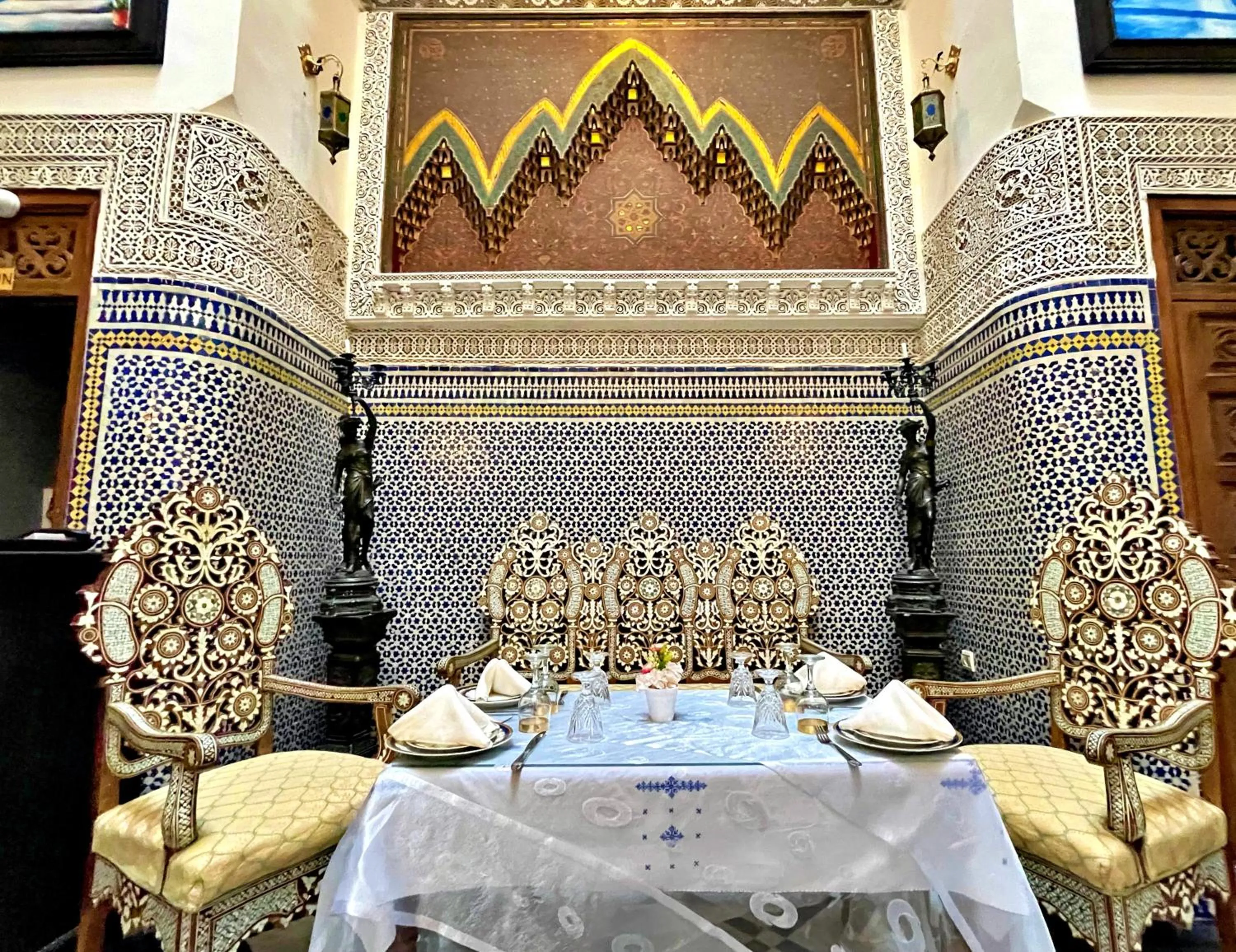 Lobby or reception in Riad Dar Guennoun - Luxury Suites in the Heart of Fes