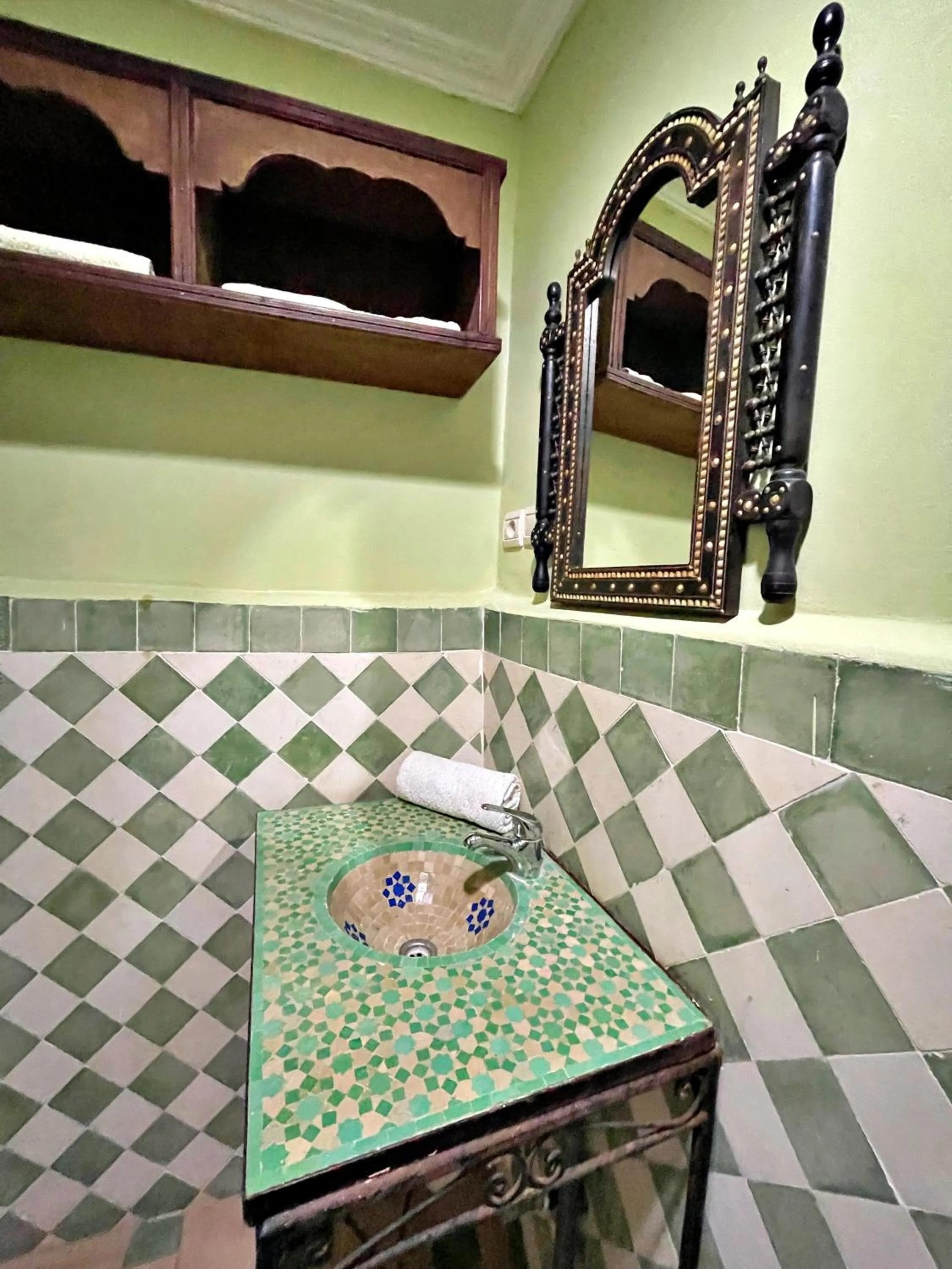 Bathroom in Riad Dar Guennoun - Luxury Suites in the Heart of Fes