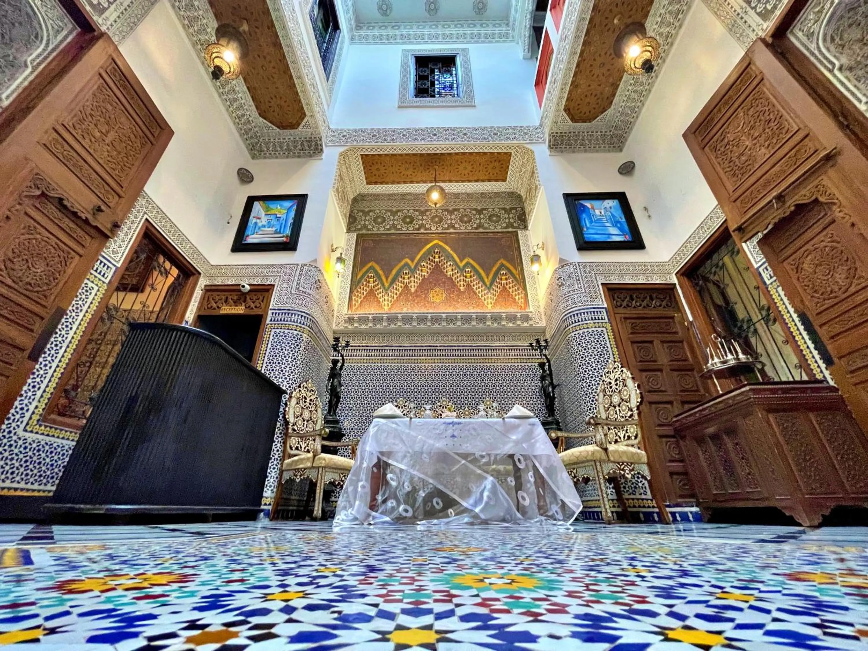 Lobby or reception in Riad Dar Guennoun - Luxury Suites in the Heart of Fes