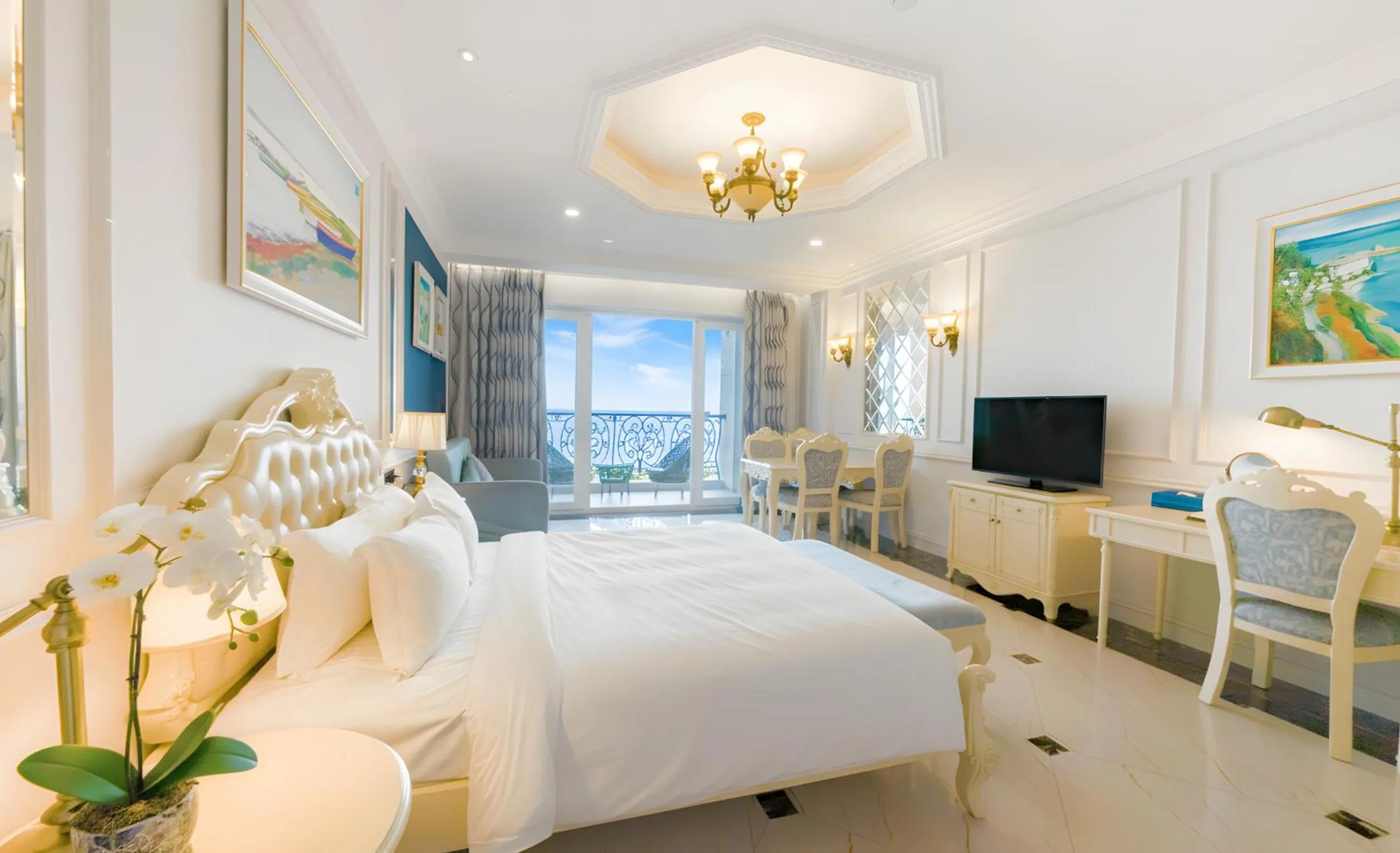 Bedroom, Bed in Lan Rung Beach Resort