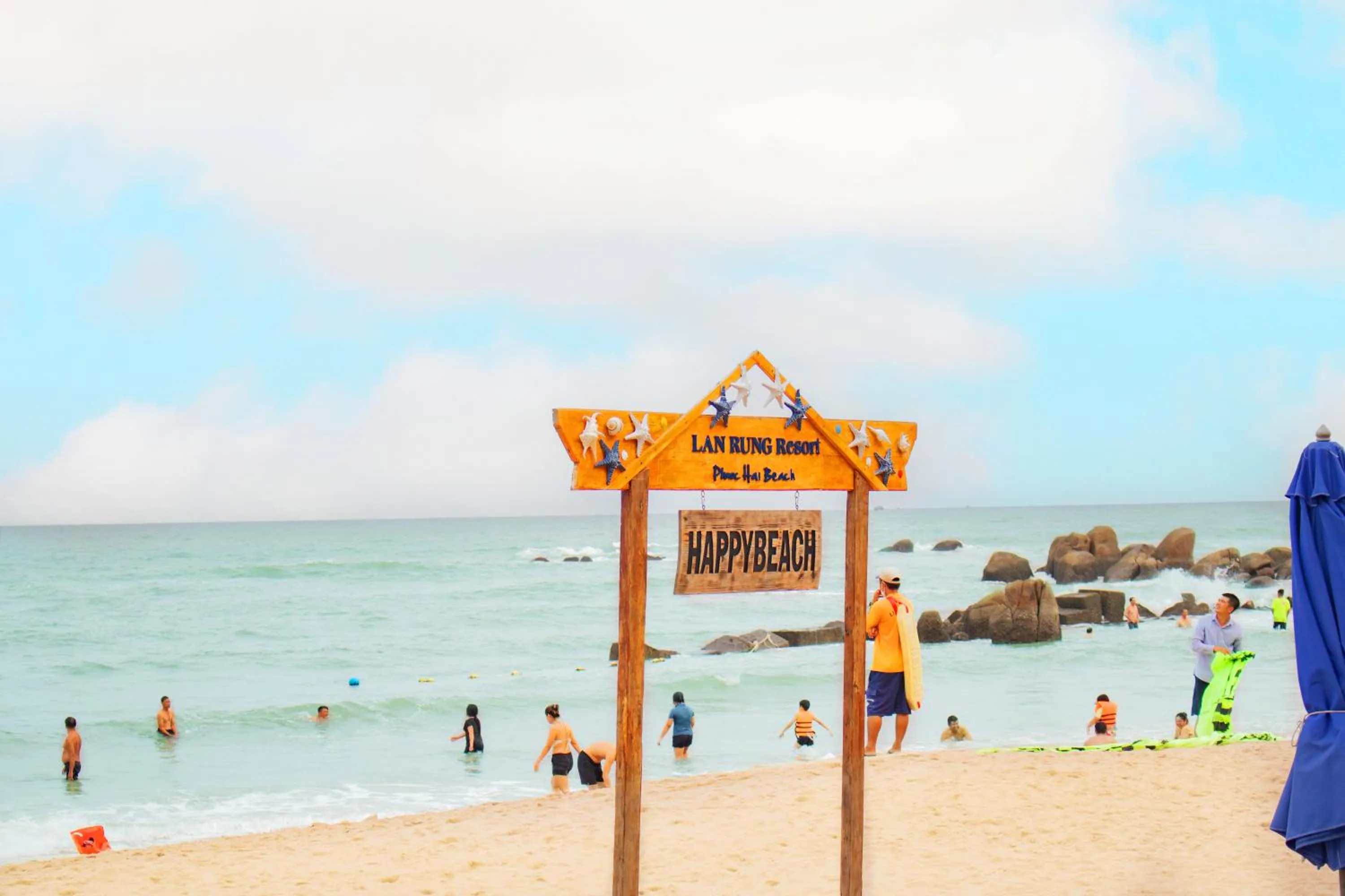 Beach in Lan Rung Beach Resort
