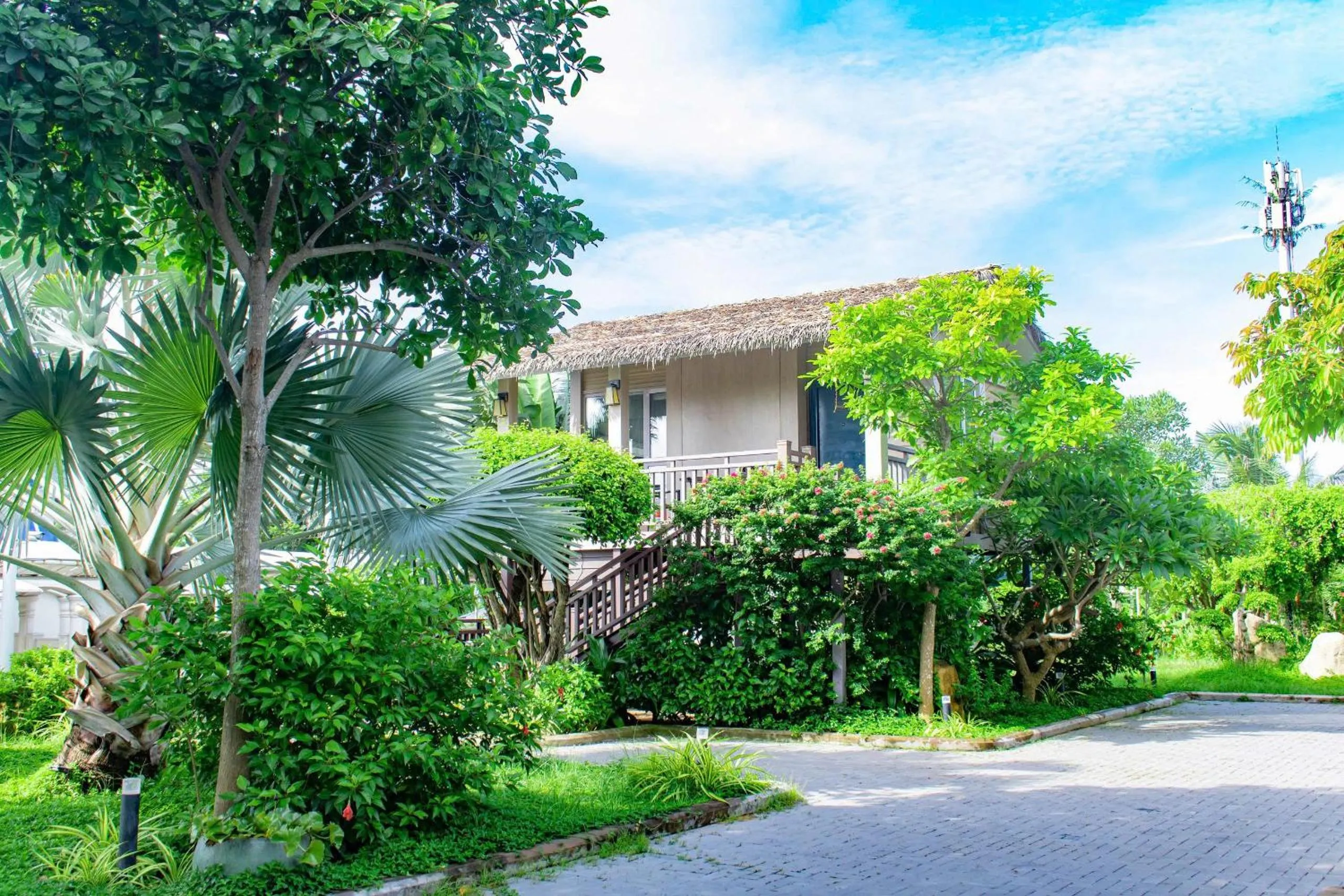 Property building in Lan Rung Beach Resort