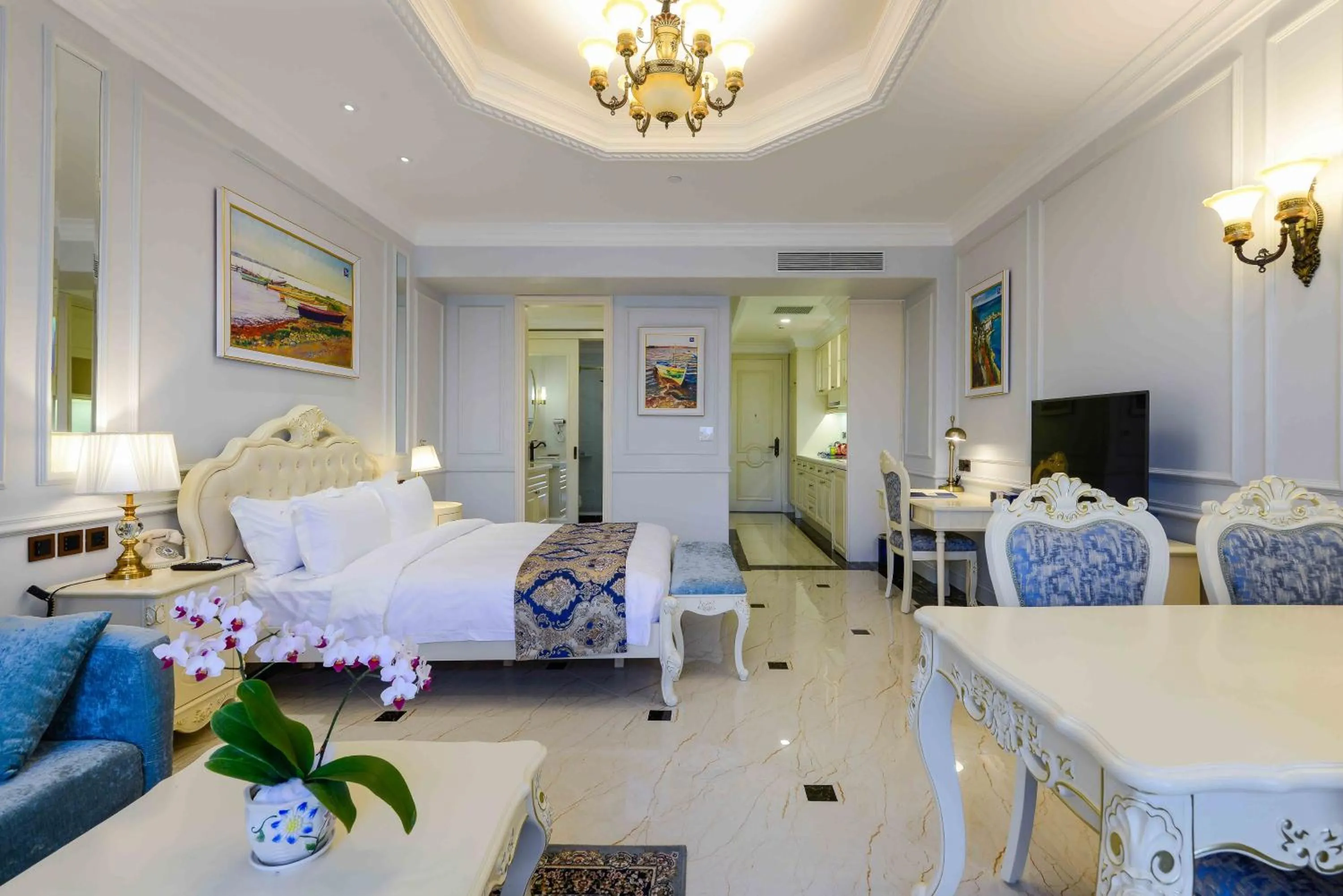 Bedroom, Bed in Lan Rung Beach Resort