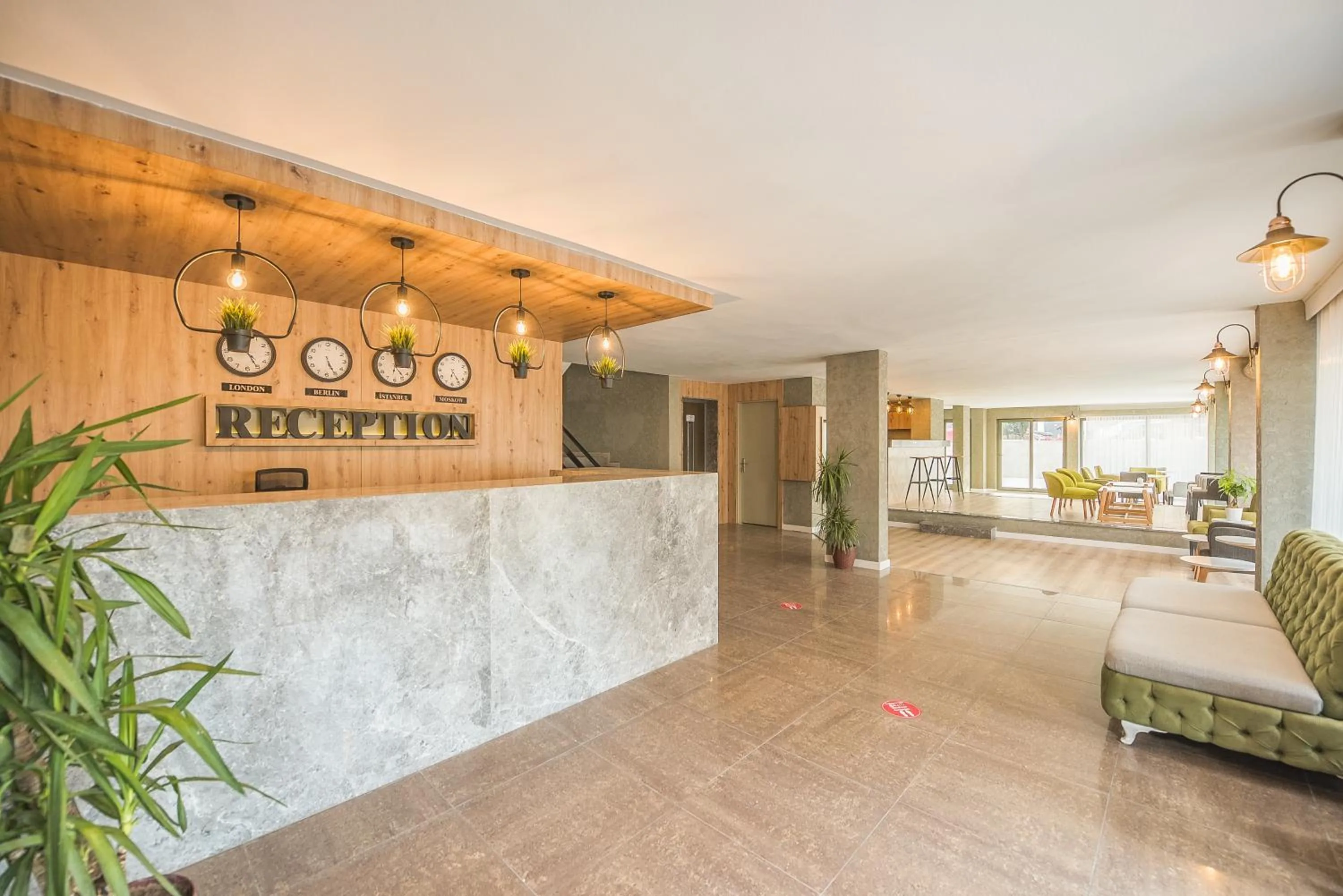 Lobby or reception in Royal City Hotel