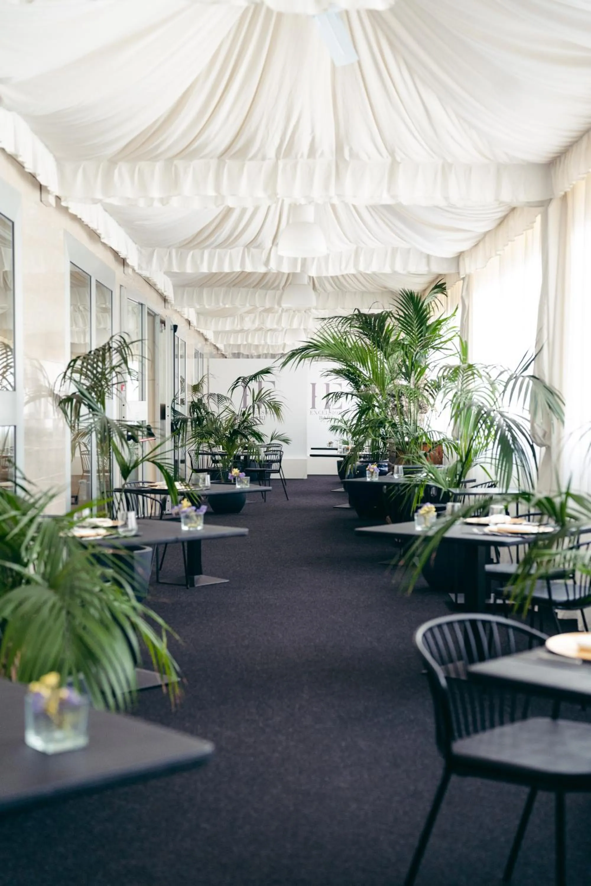 Restaurant/places to eat in Hotel Excelsior Bari