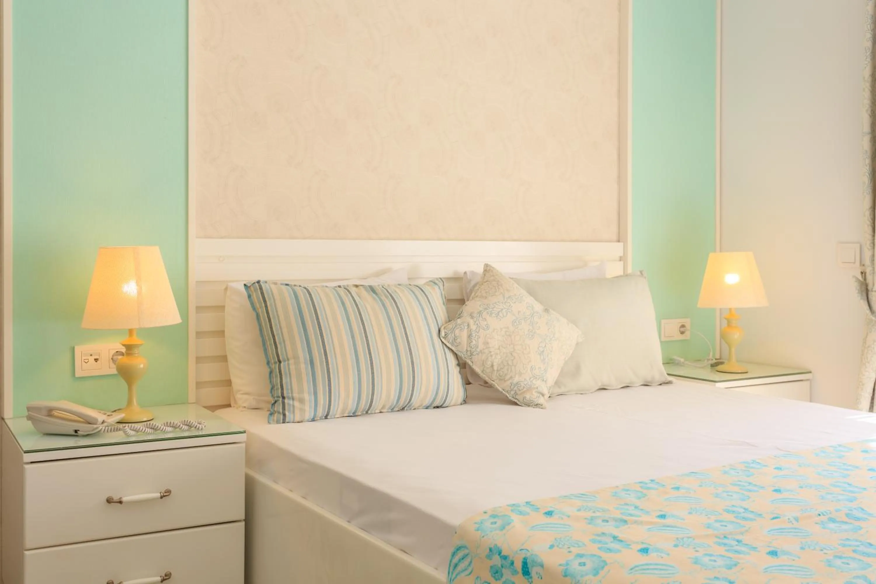 Bed in Flamingo Hotel & Spa - Pet Friendly