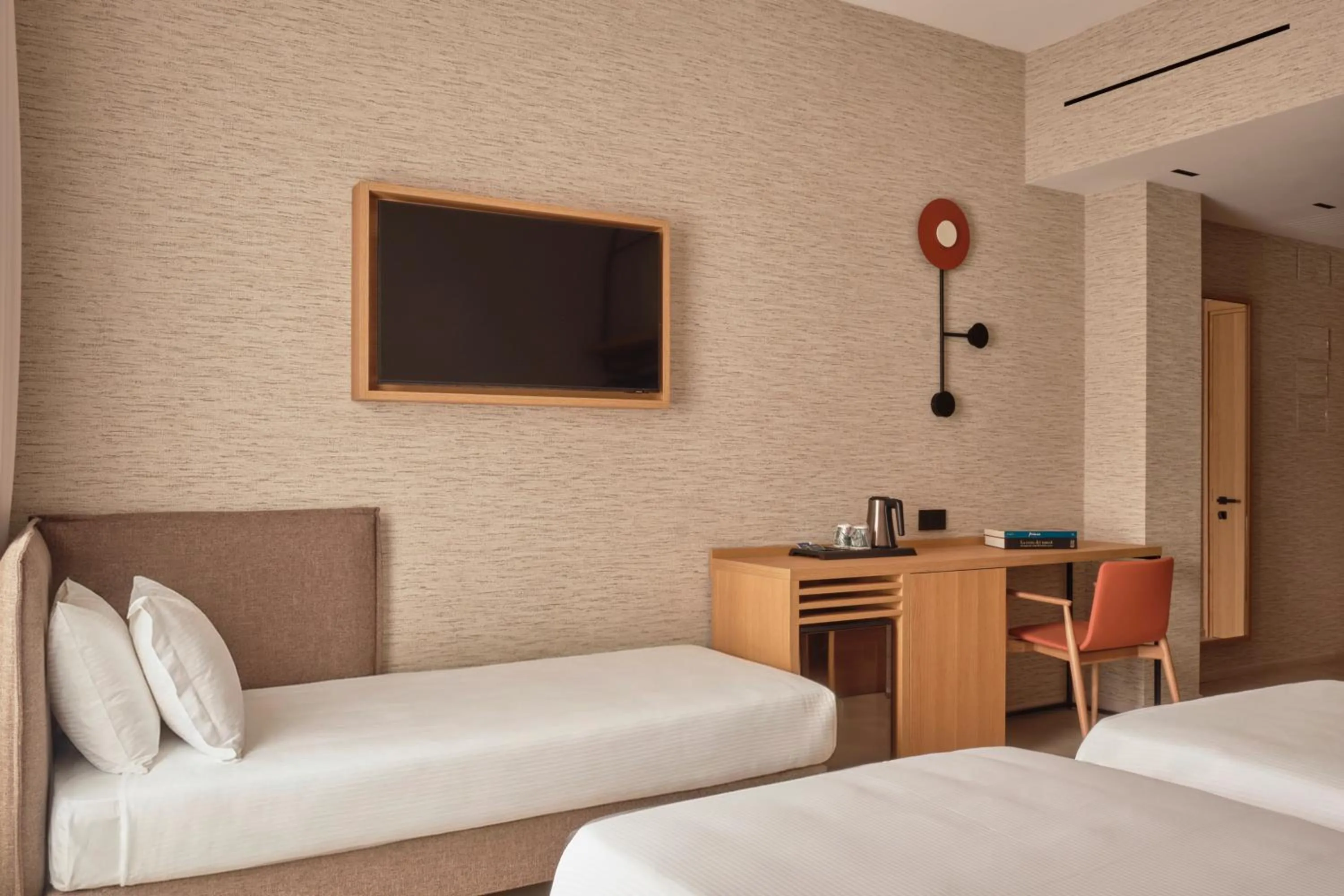 Photo of the whole room, Bed in Il Leon D'Oro Bari - by Farace Hotels