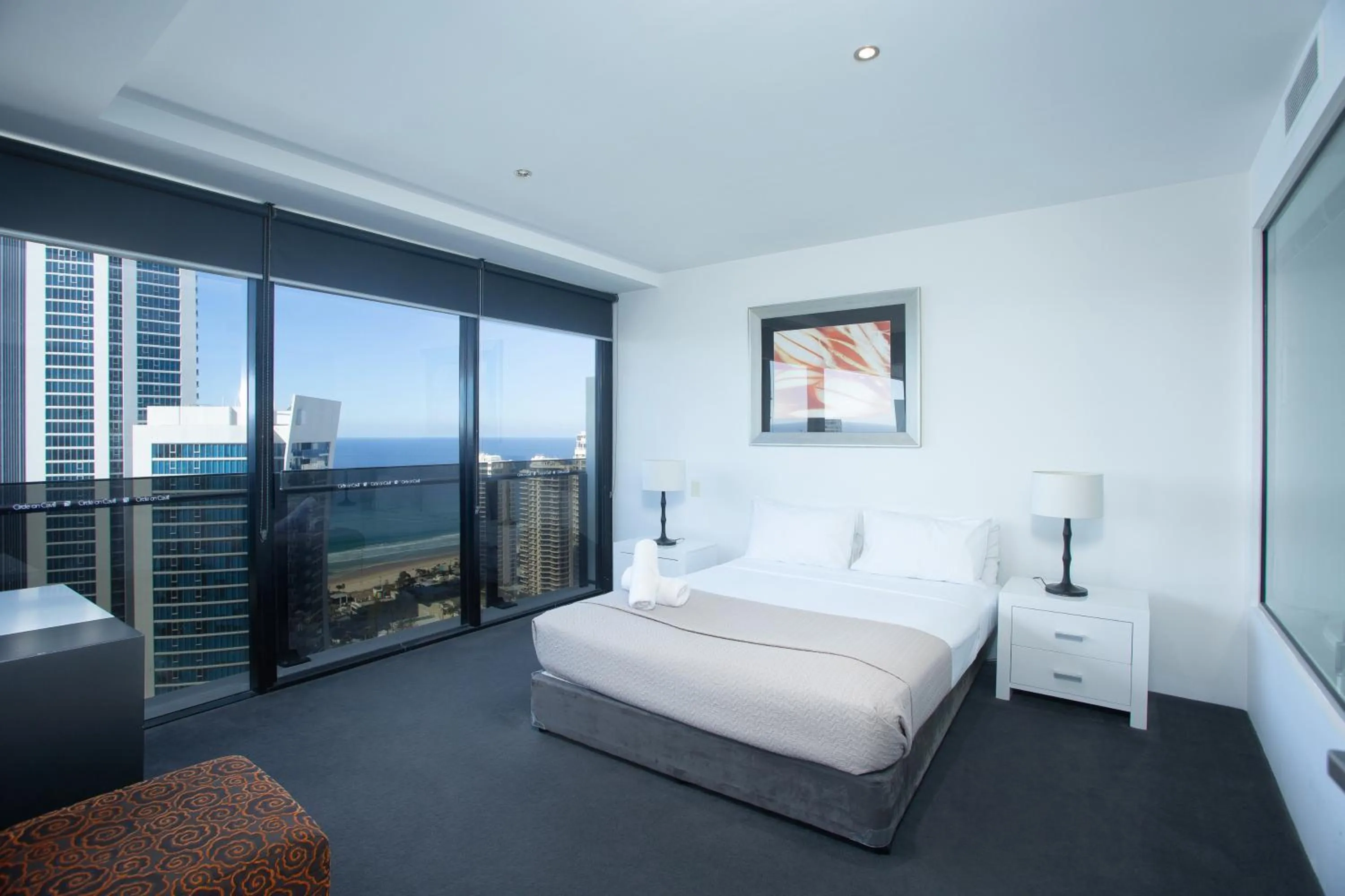 Bed in Circle on Cavill - Hosted by Coastal Letting Co.
