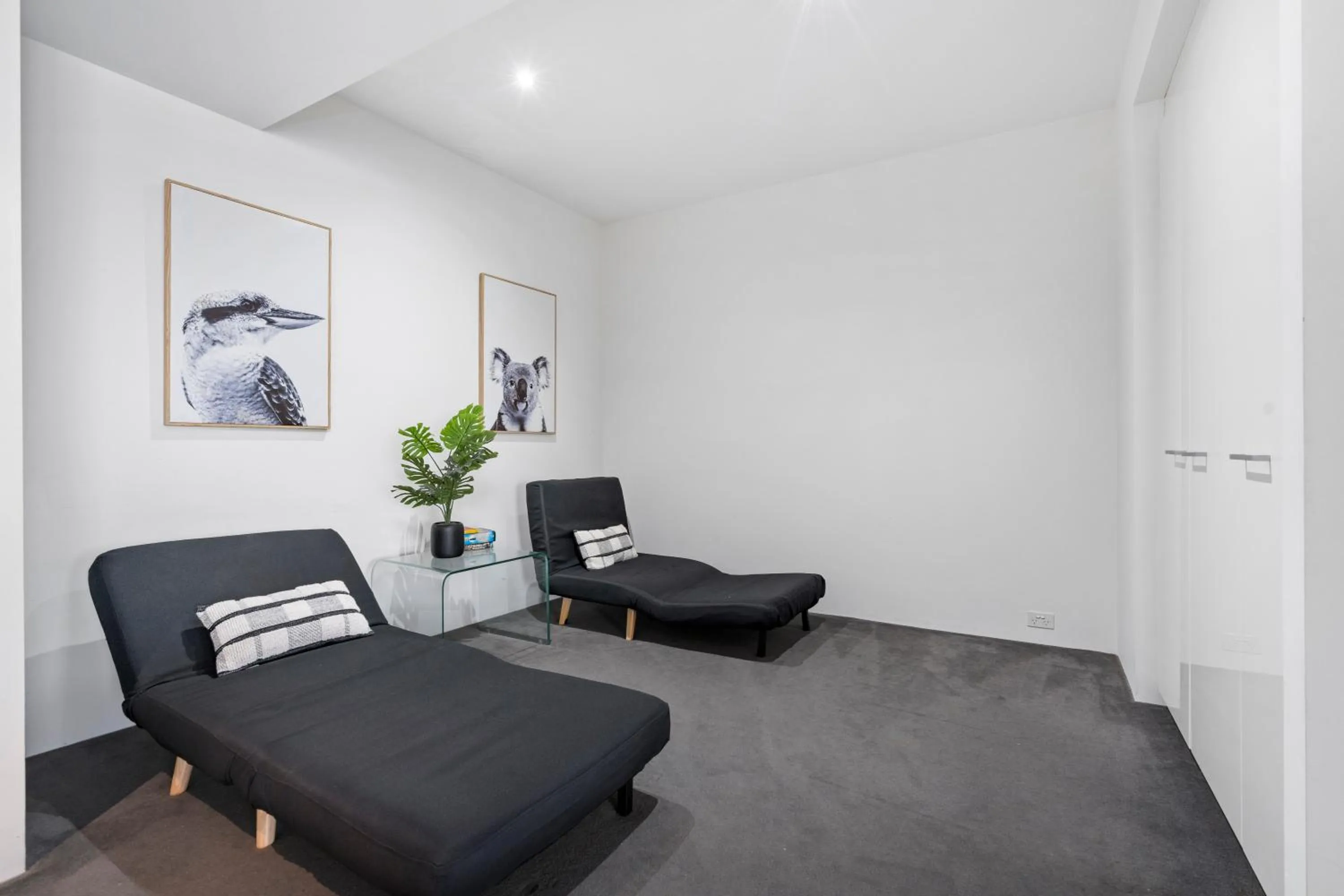 Circle on Cavill - Hosted by Coastal Letting Co.