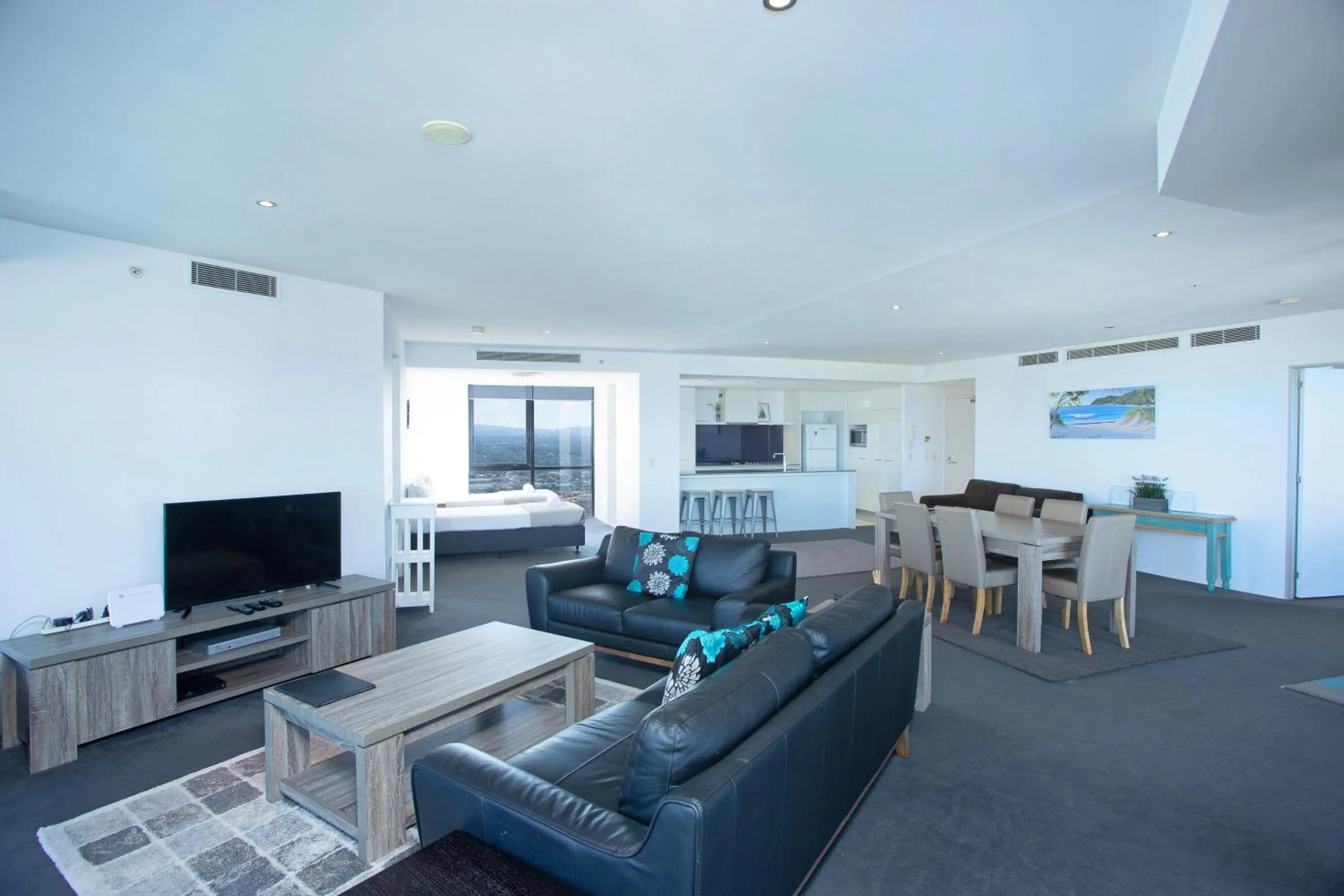 Circle on Cavill - Hosted by Coastal Letting Co.