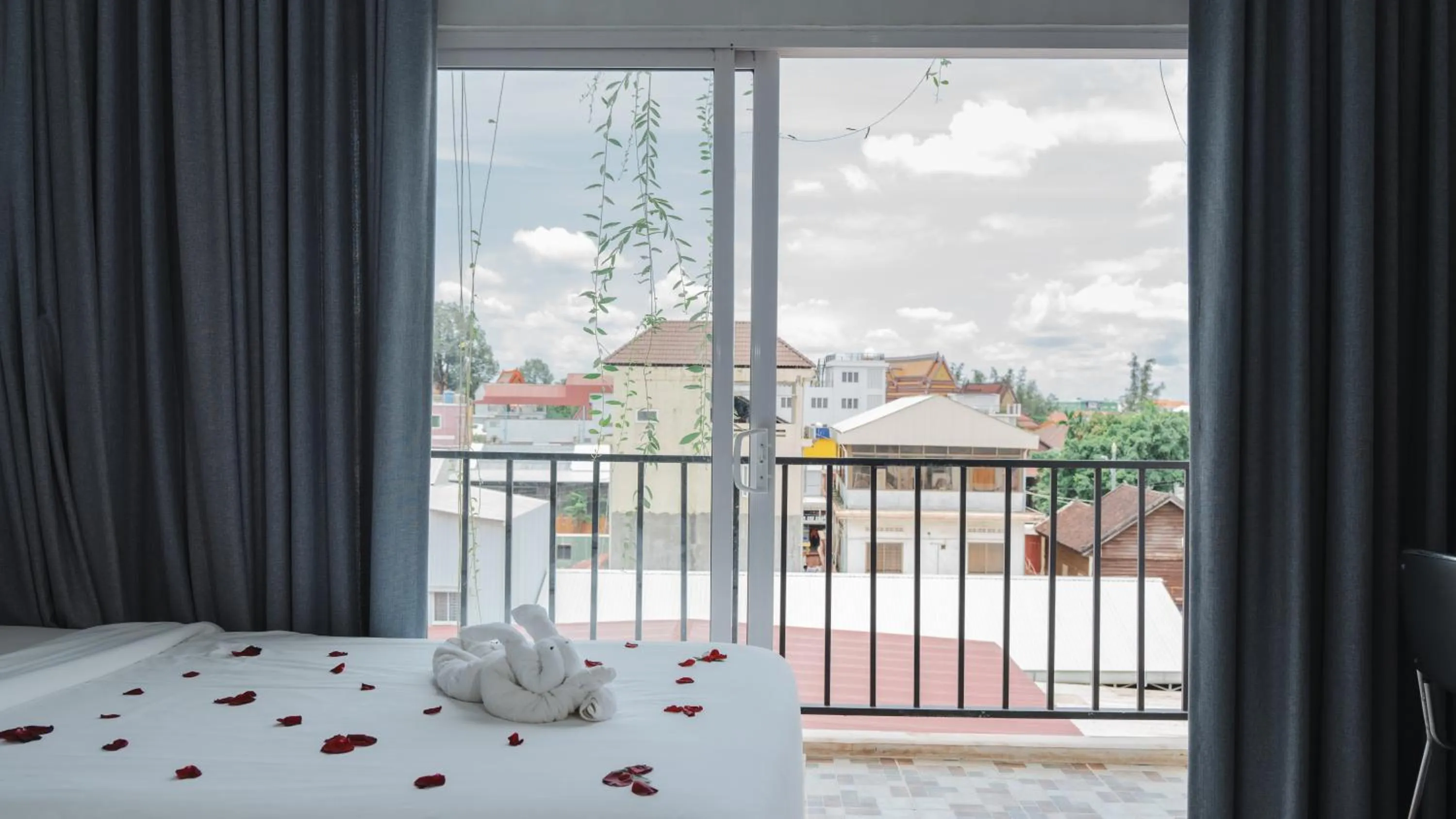 Balcony/Terrace, Bed in SIEM REAP RIVER VIEW Residence