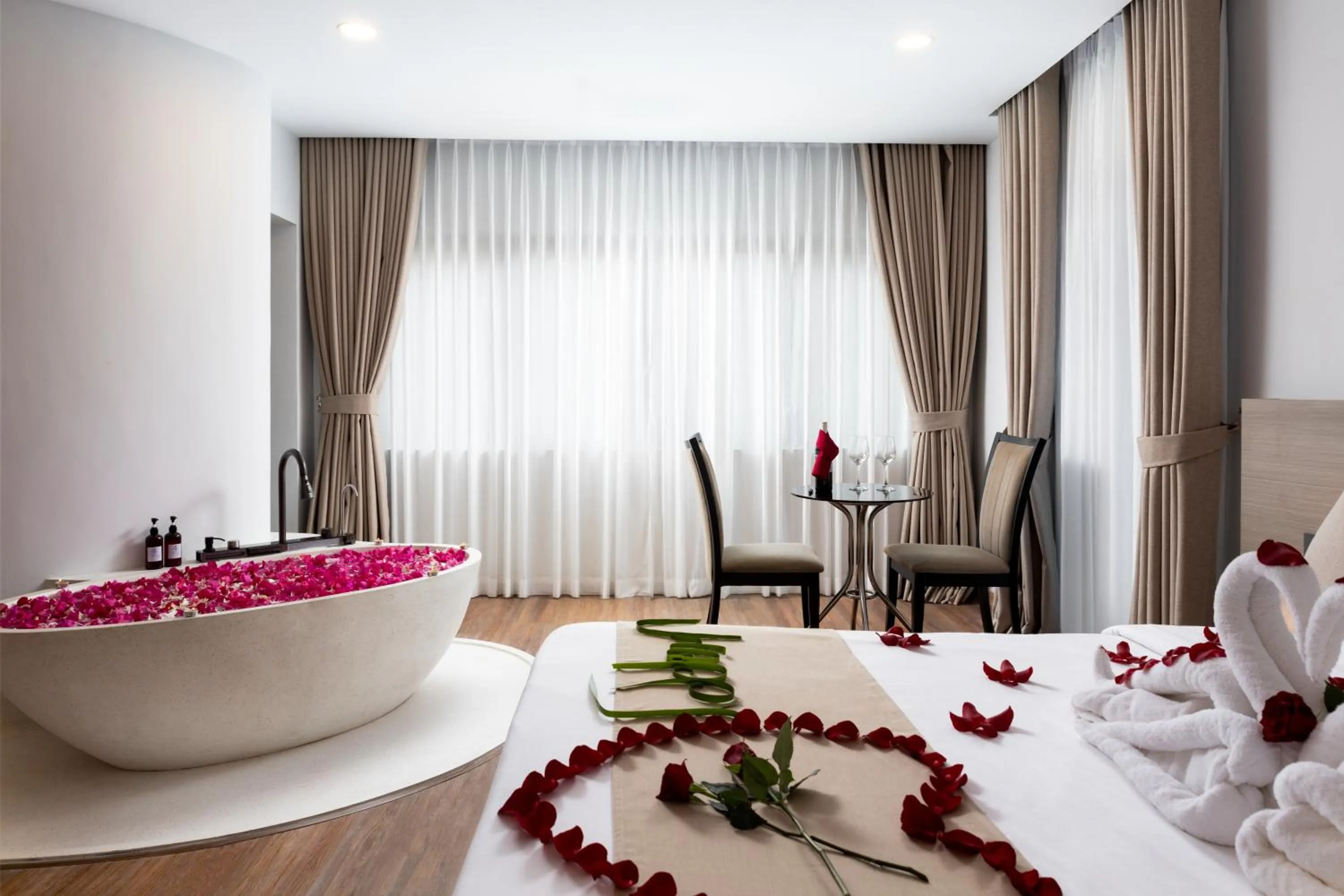 Guests in SIEM REAP RIVER VIEW Residence