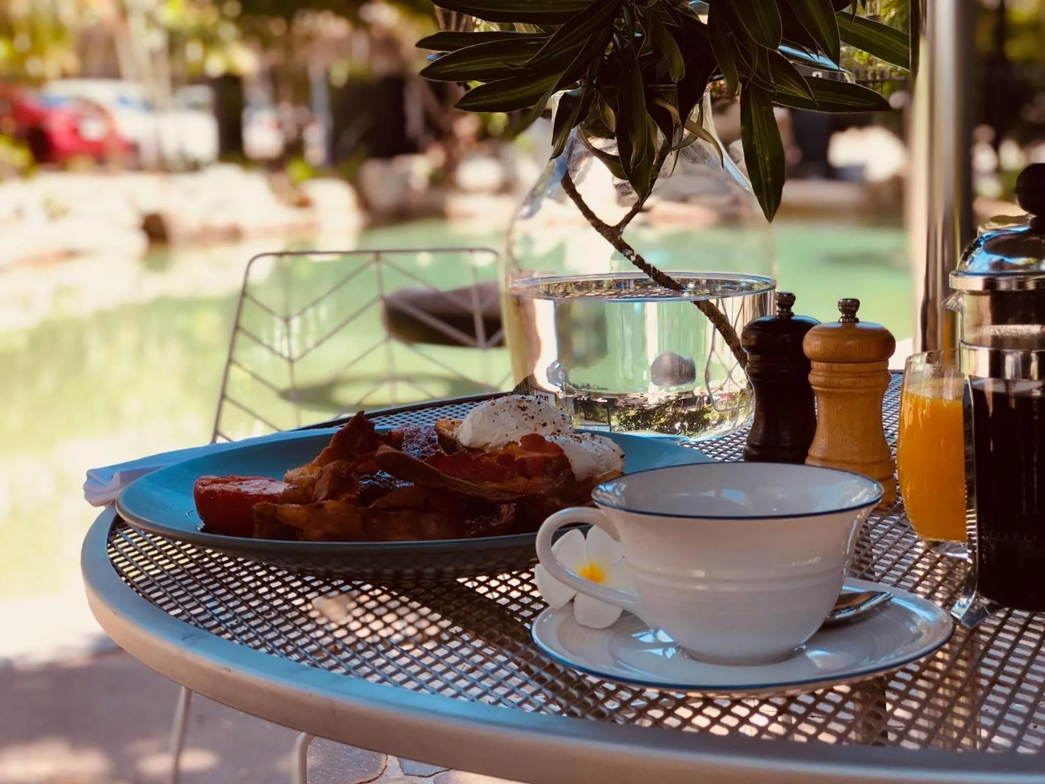 Food and drinks in Motel Nomad