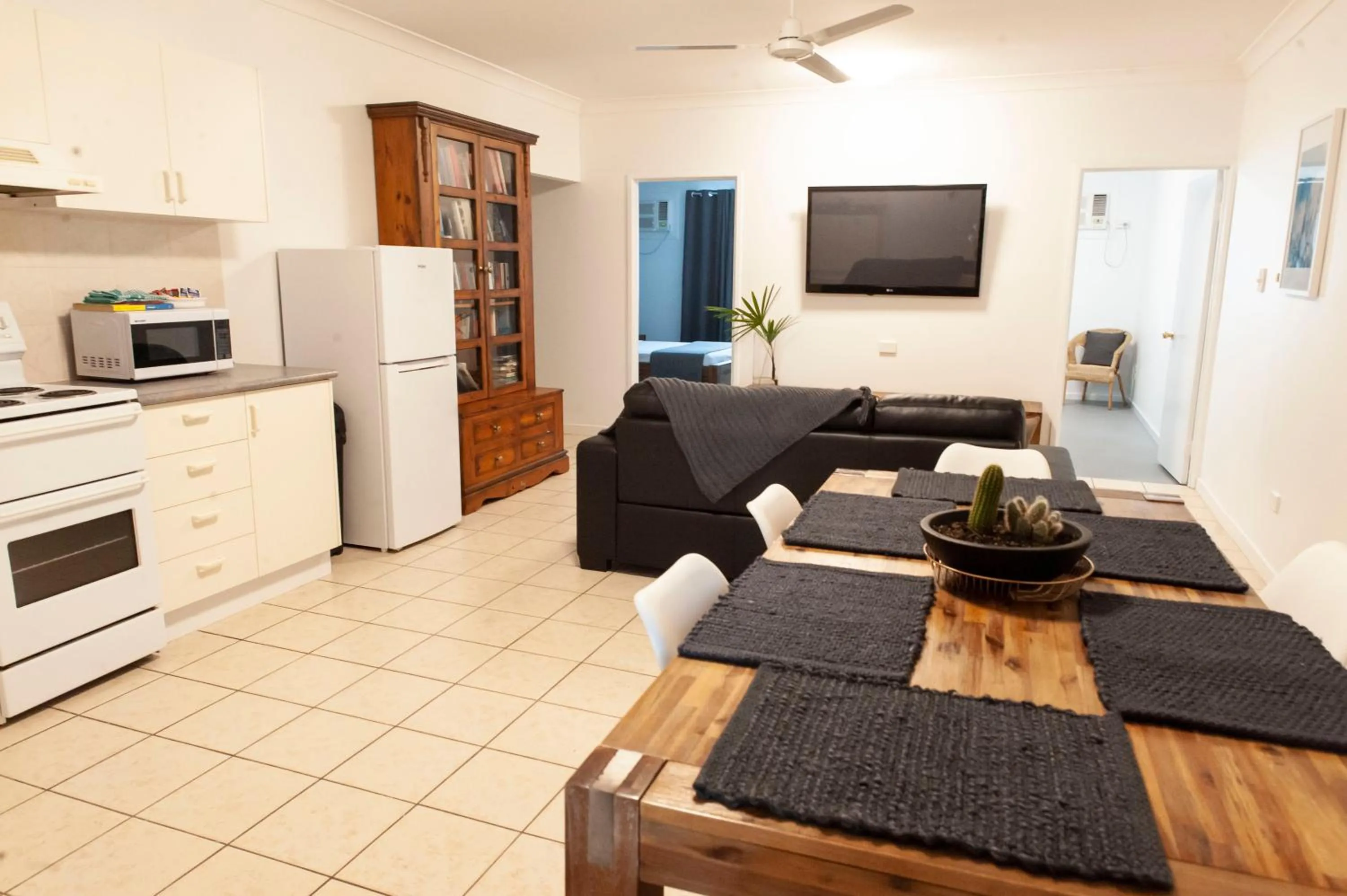 Kitchen or kitchenette in Motel Nomad