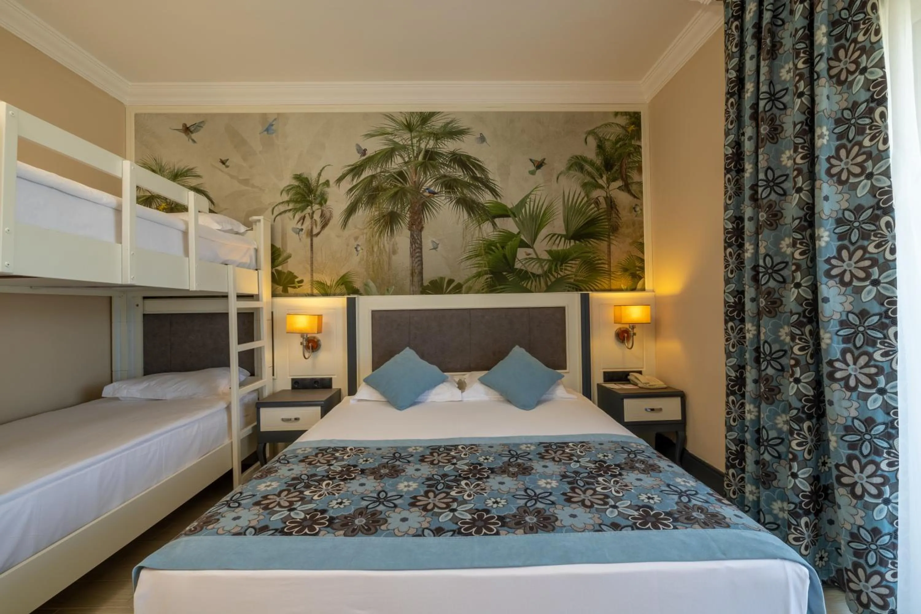 Photo of the whole room, Bed in Crystal Paraiso Verde Resort & Spa - Ultimate All Inclusive