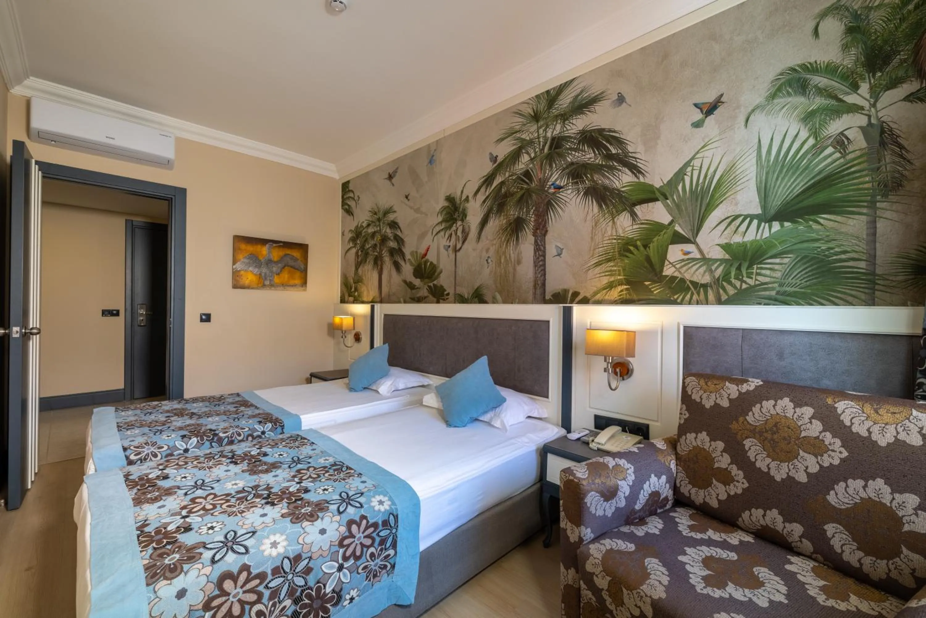 Bedroom, Bed in Crystal Paraiso Verde Resort & Spa - Ultimate All Inclusive