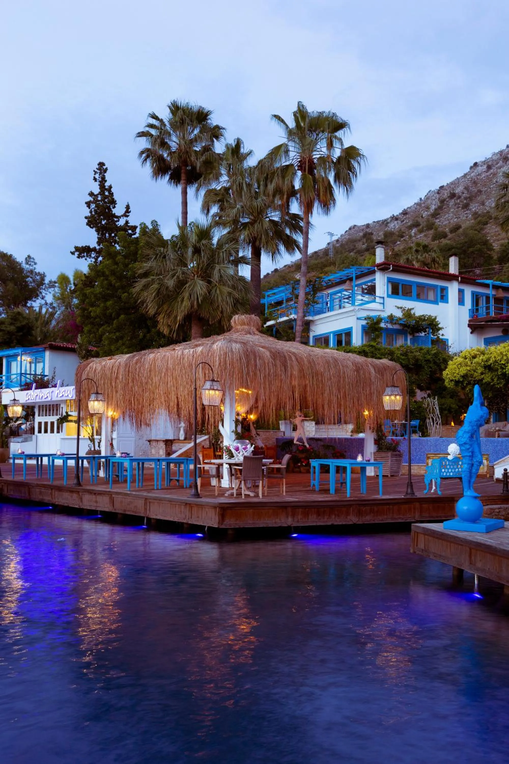 Sabrinas Haus - Adult Only +14