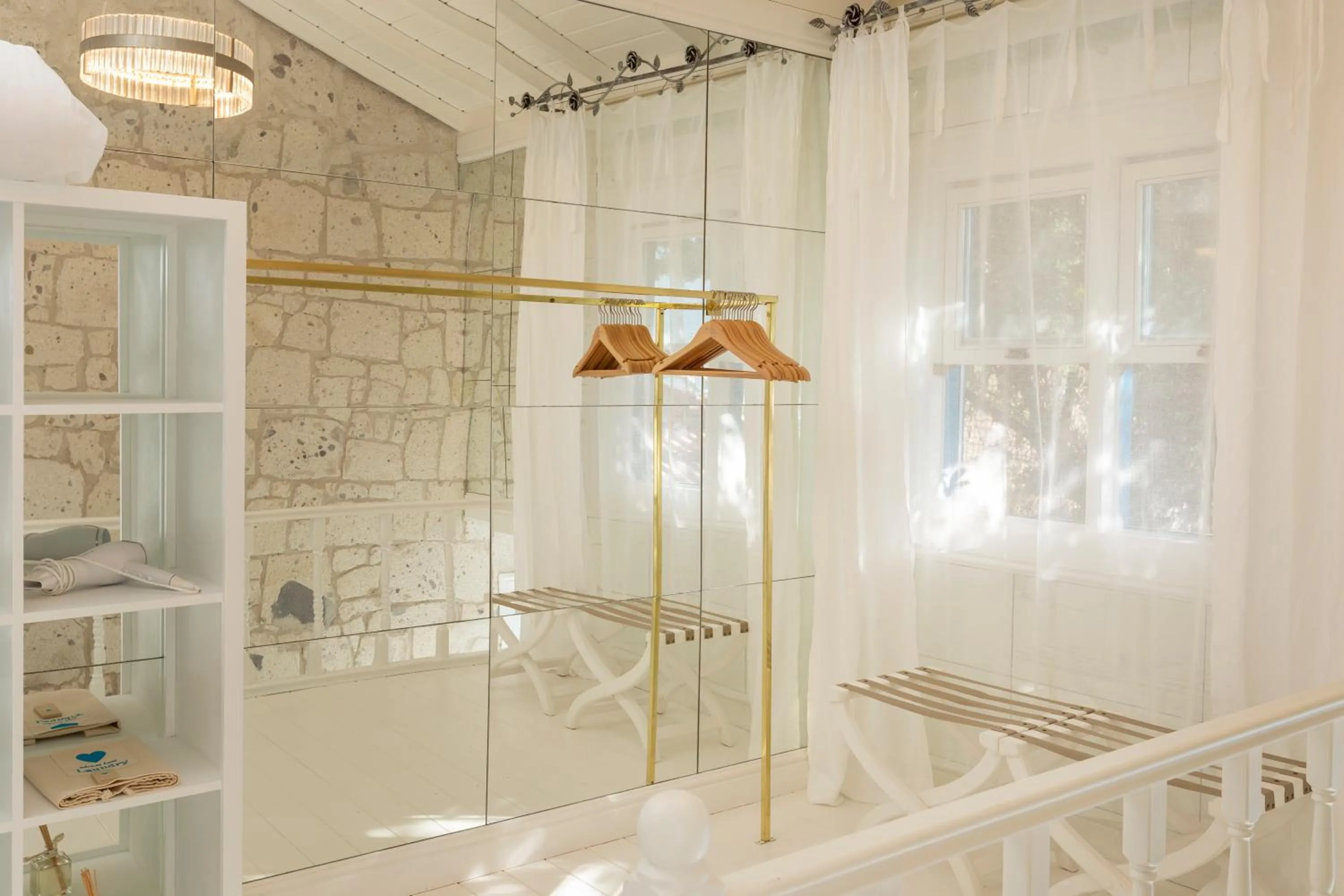 Sabrinas Haus - Adult Only +14