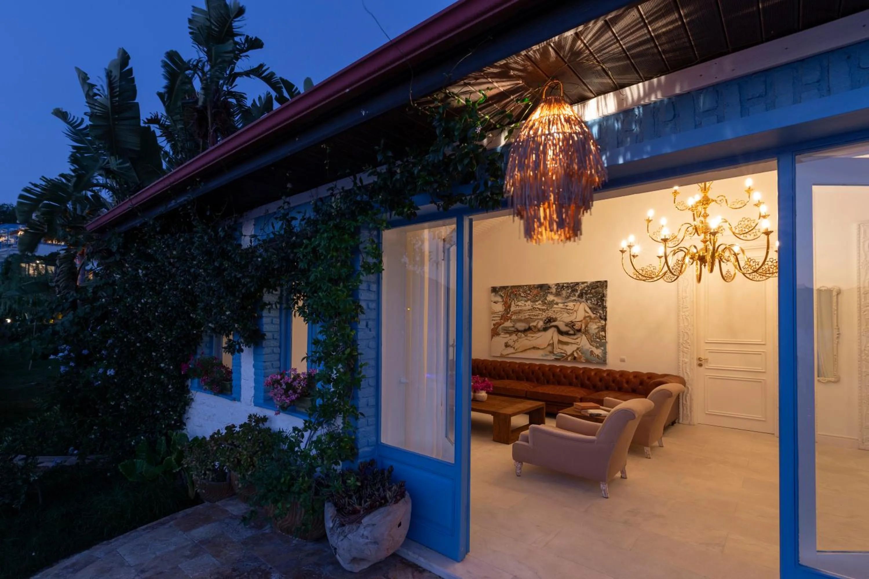 Sabrinas Haus - Adult Only +14