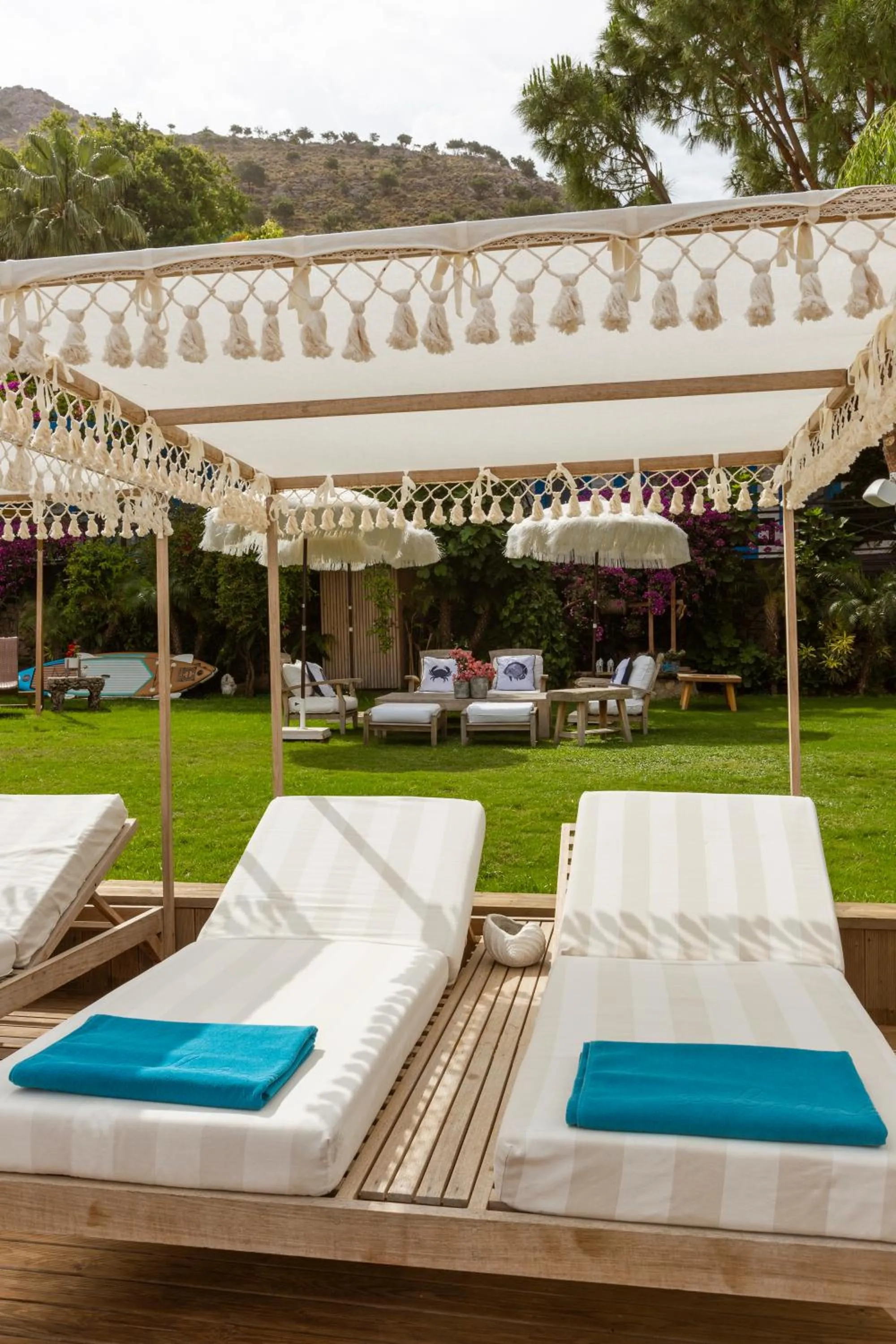 Sabrinas Haus - Adult Only +14