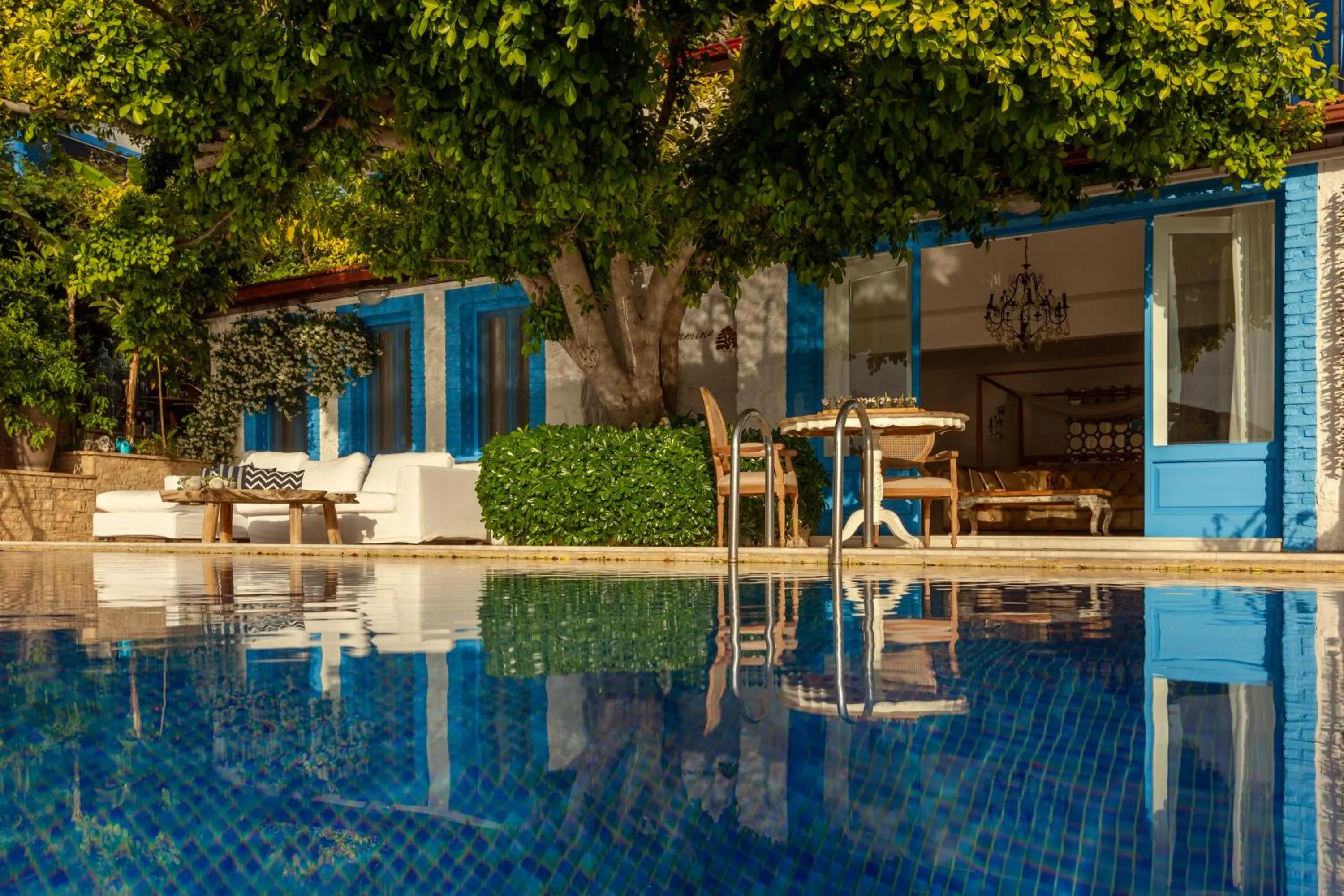 Sabrinas Haus - Adult Only +14