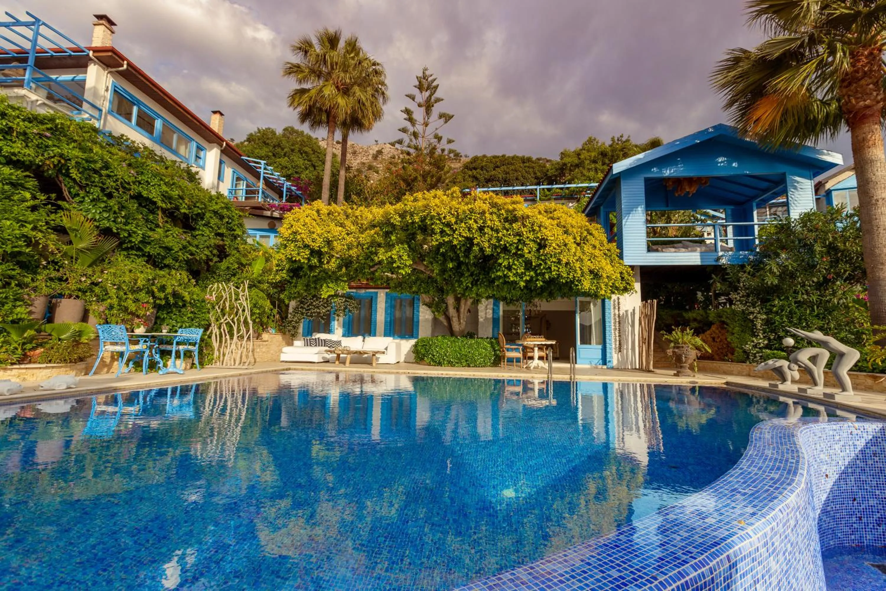 Sabrinas Haus - Adult Only +14