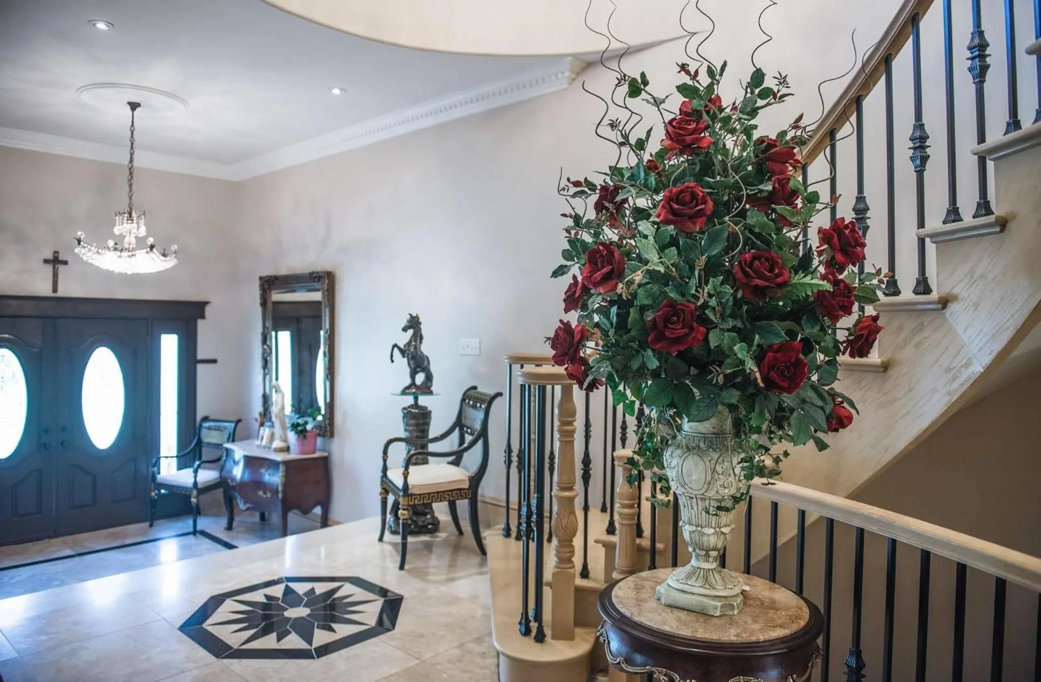 JstLikeHome - Luxury Mansion & Guesthouse