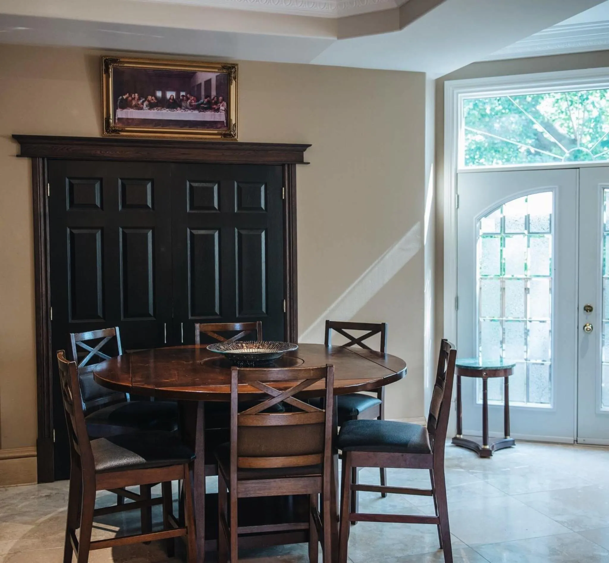 JstLikeHome - Luxury Mansion & Guesthouse