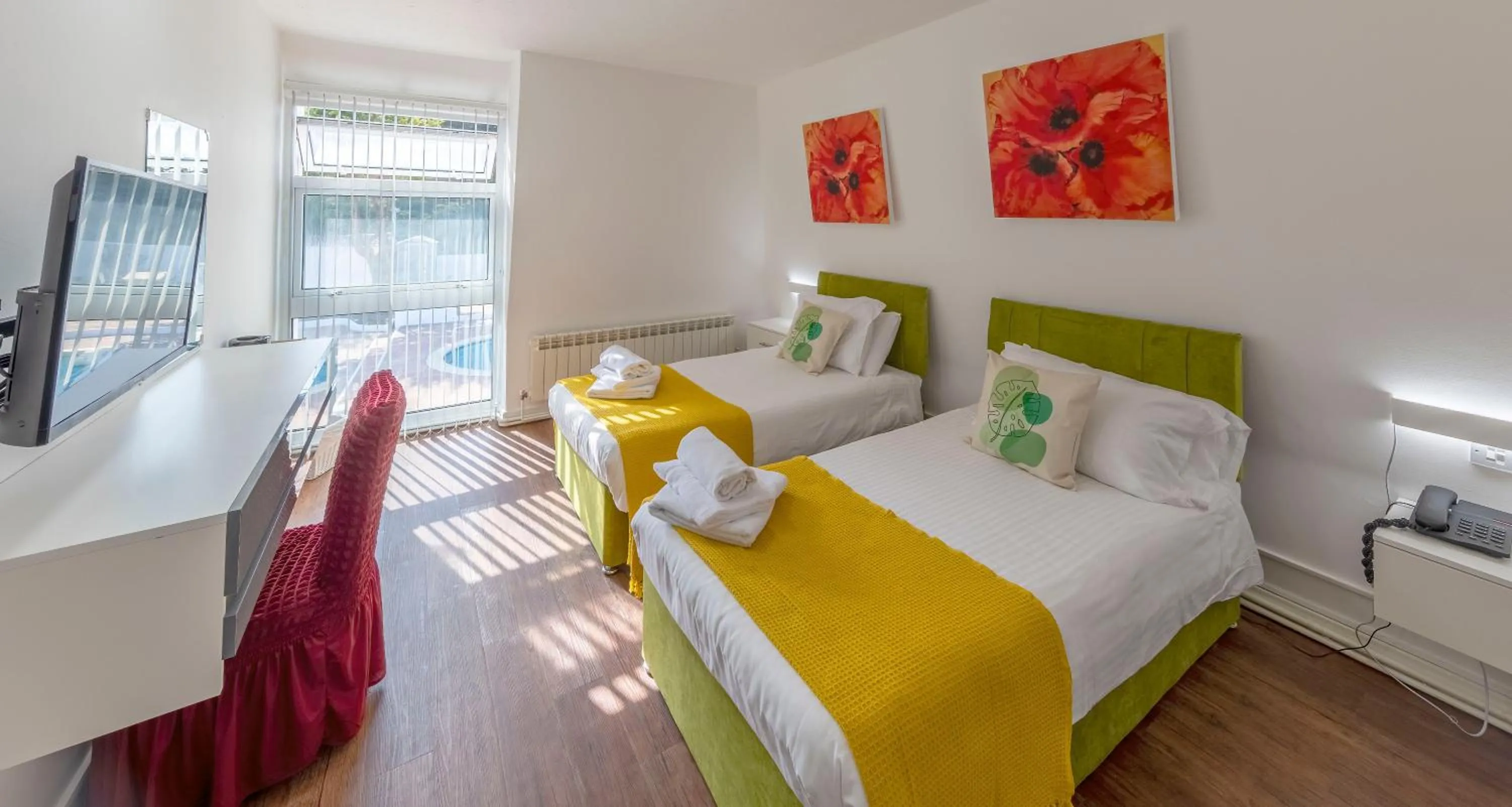 Property building, Bed in Saints Bay Hotel