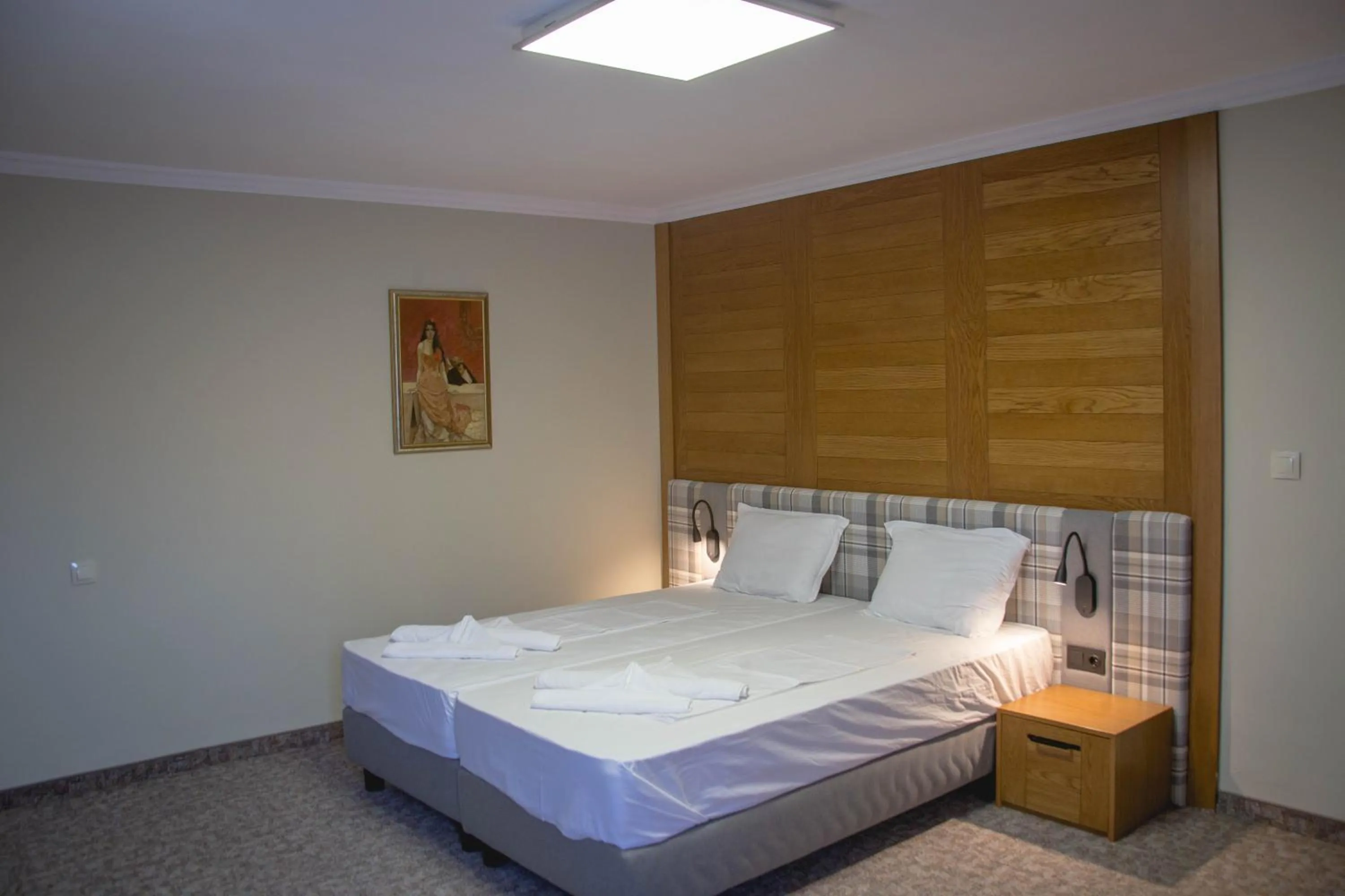 Bedroom, Bed in Prince Cyril Hotel