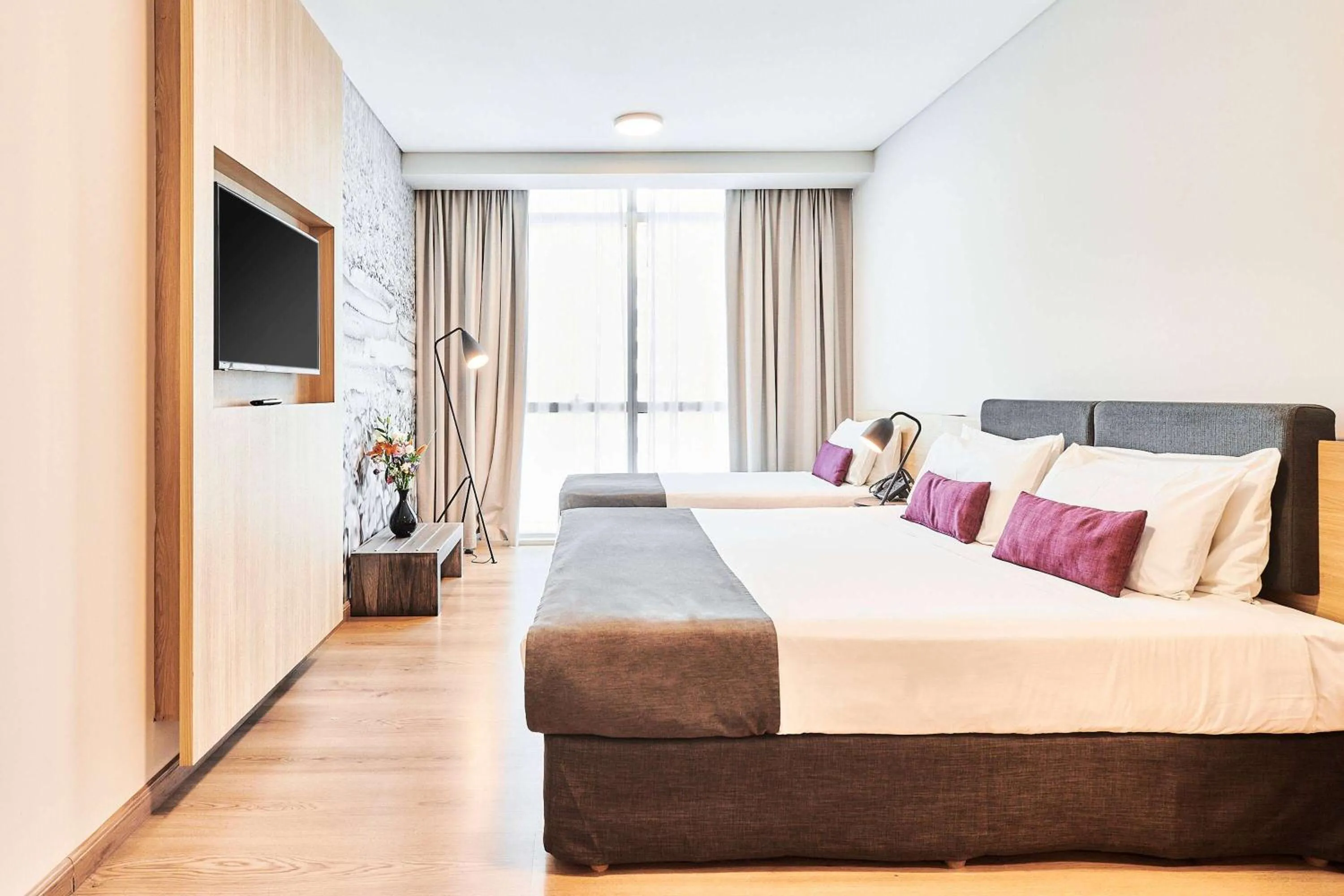 Photo of the whole room, Bed in Dazzler by Wyndham Rosario