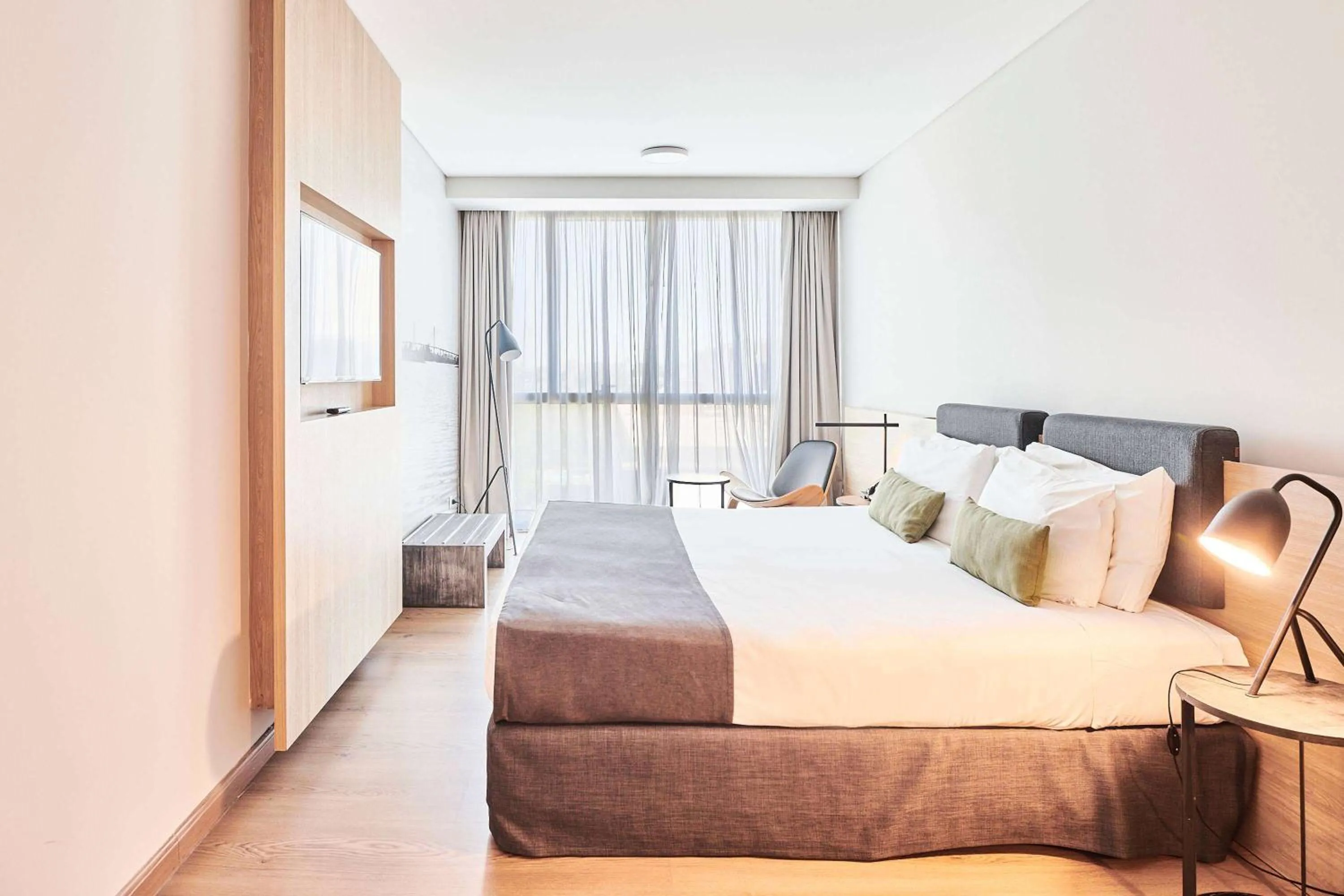 Photo of the whole room, Bed in Dazzler by Wyndham Rosario